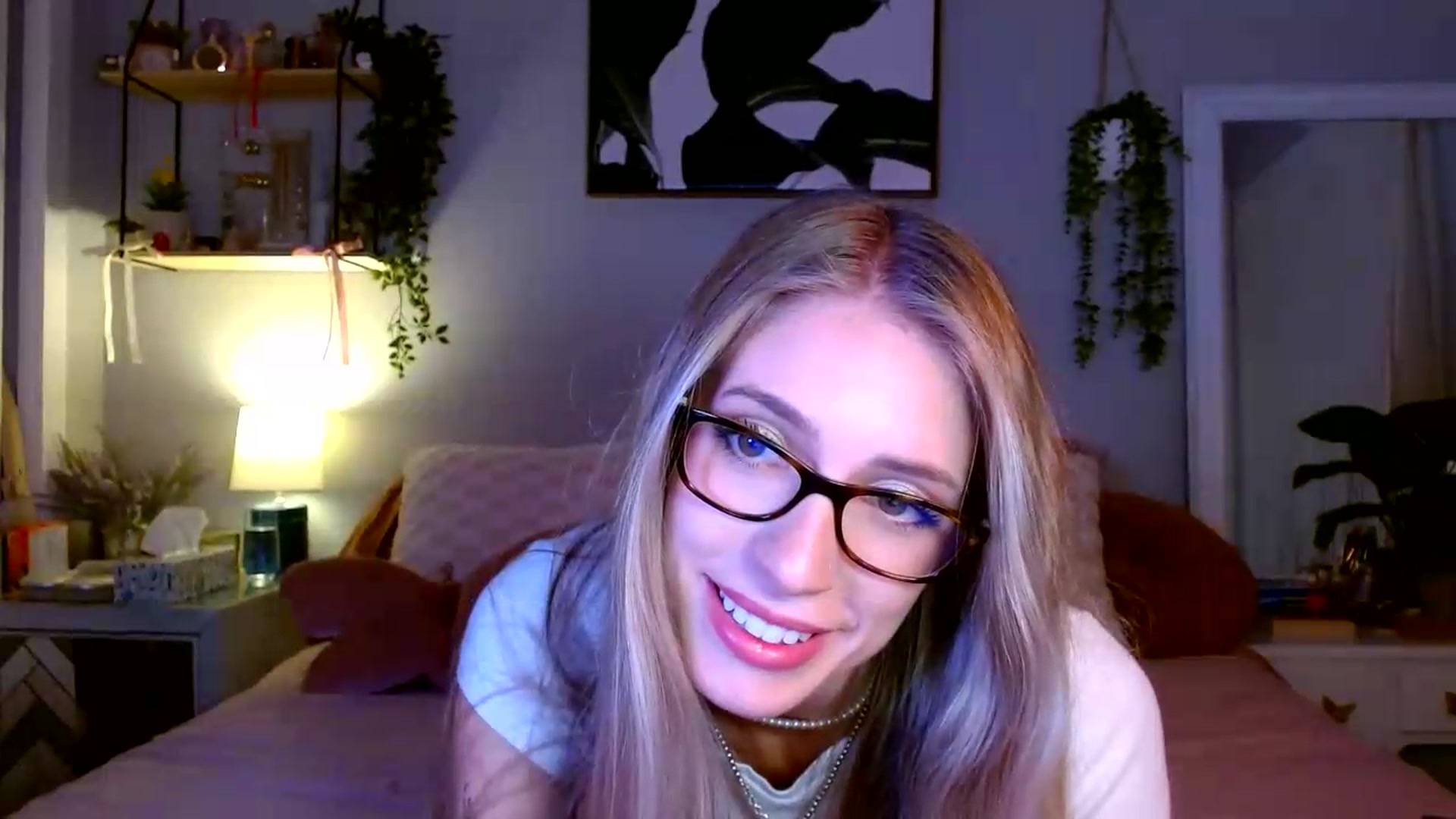 Gallery image thumbnail from Em_babyxx's myfreecams stream on, 07/29/2026, 08:32 image 10 of 20