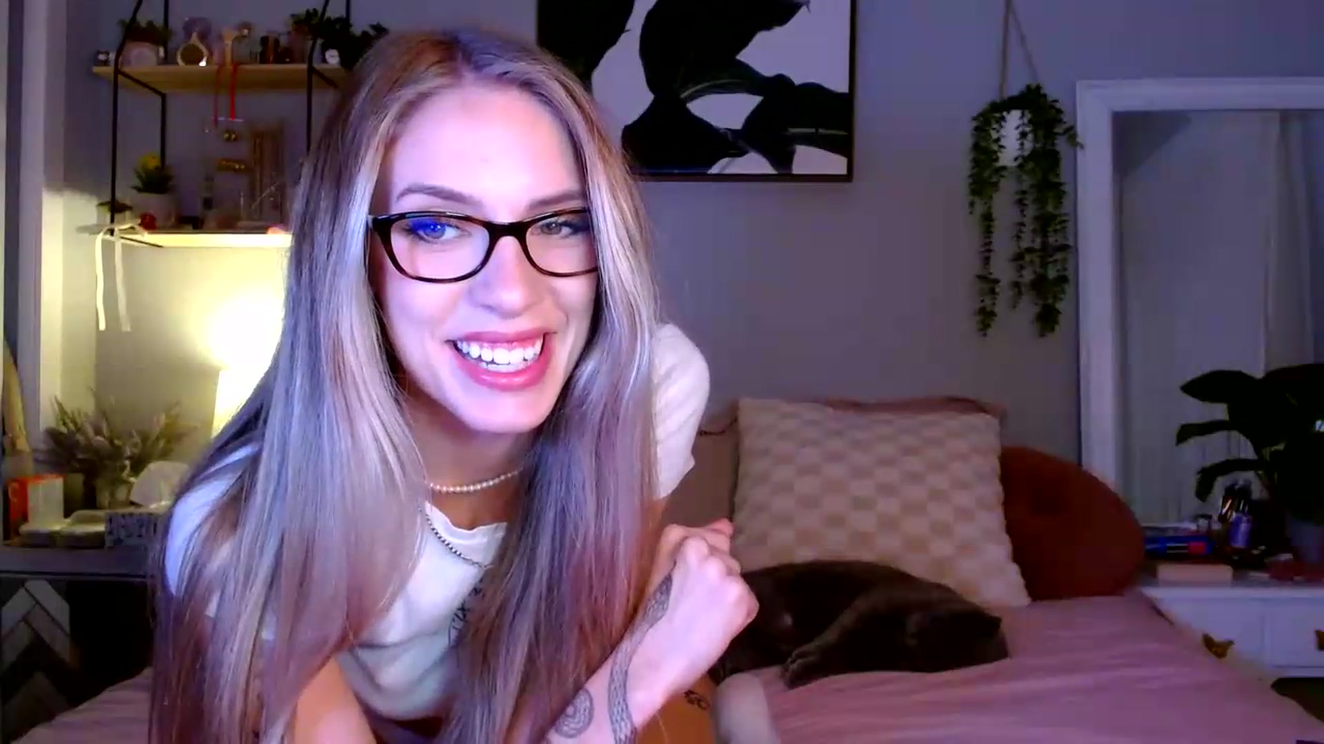 Gallery image thumbnail from Em_babyxx's myfreecams stream on, 07/29/2026, 08:32 image 7 of 20