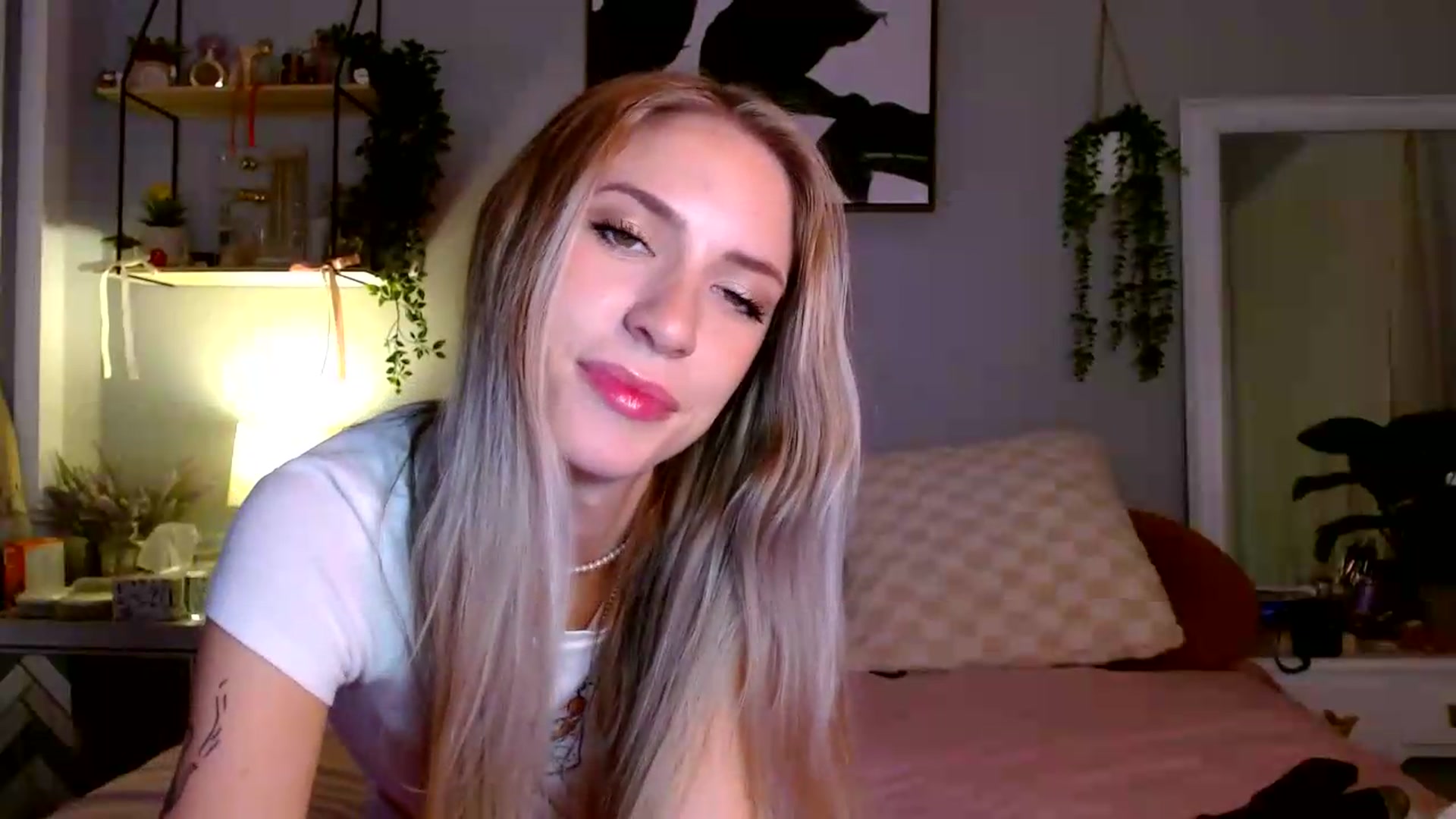 Gallery image thumbnail from Em_babyxx's myfreecams stream on, 07/29/2026, 09:37 image 7 of 20