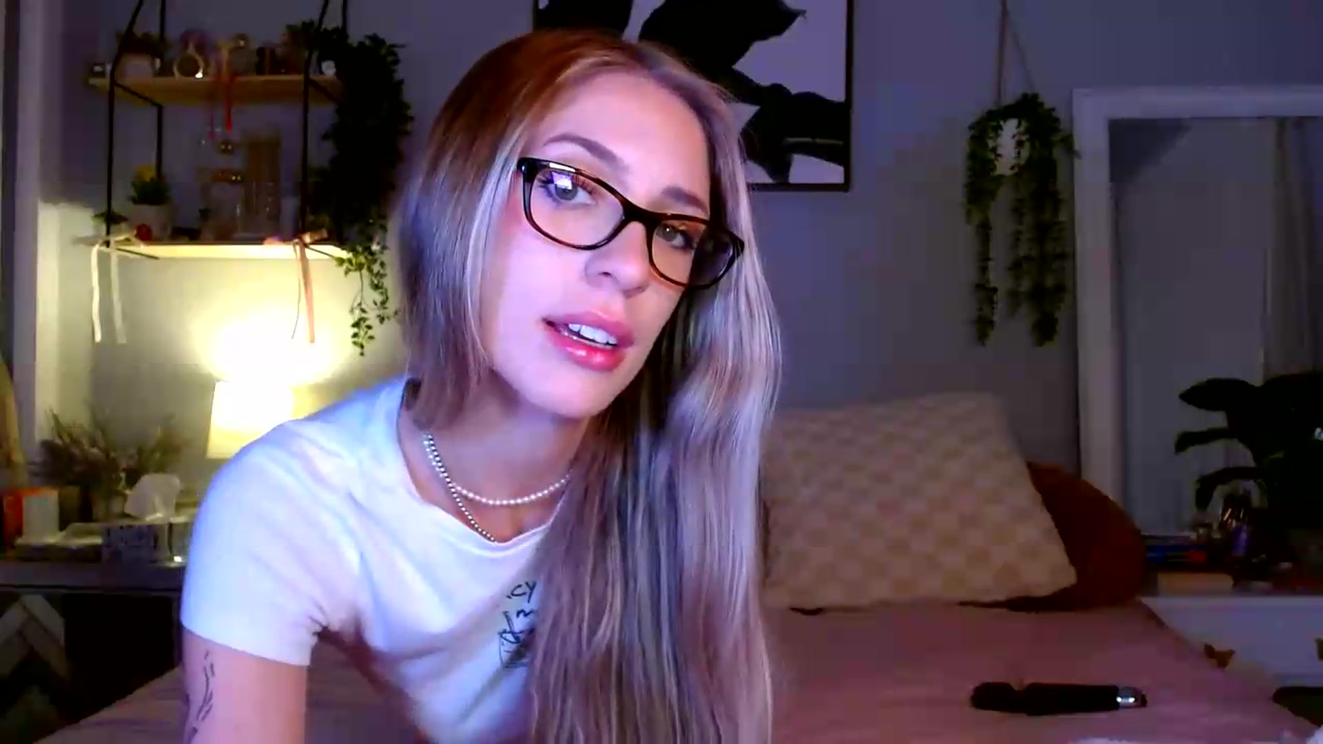 Gallery image thumbnail from Em_babyxx's myfreecams stream on, 07/29/2026, 09:37 image 16 of 20