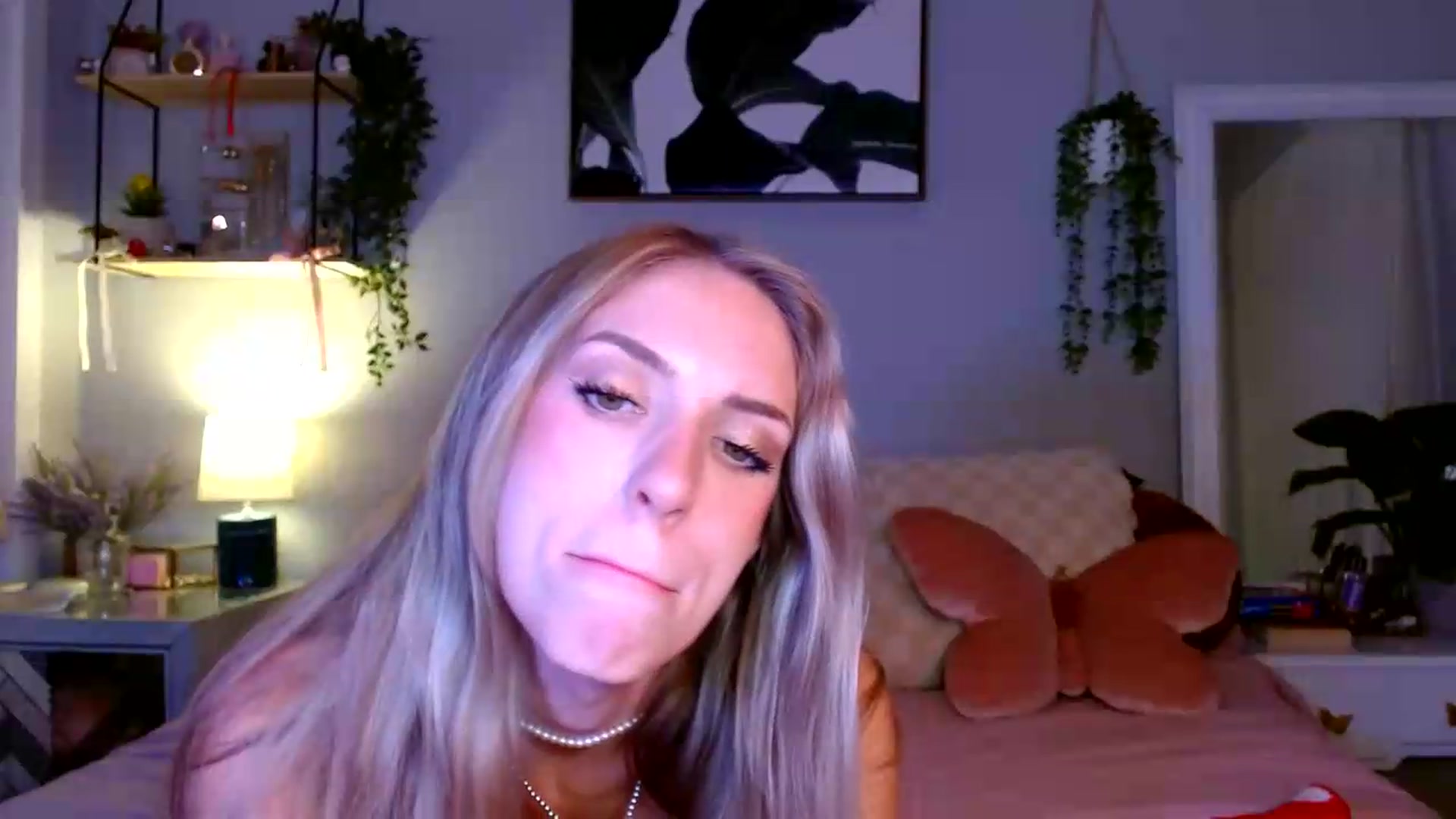 Gallery image thumbnail from Em_babyxx's myfreecams stream on, 08/09/2026, 10:04 image 11 of 20