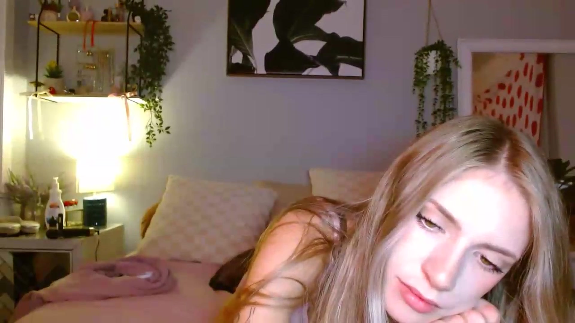 Gallery image thumbnail from Em_babyxx's myfreecams stream on, 08/14/2026, 03:21 image 20 of 20