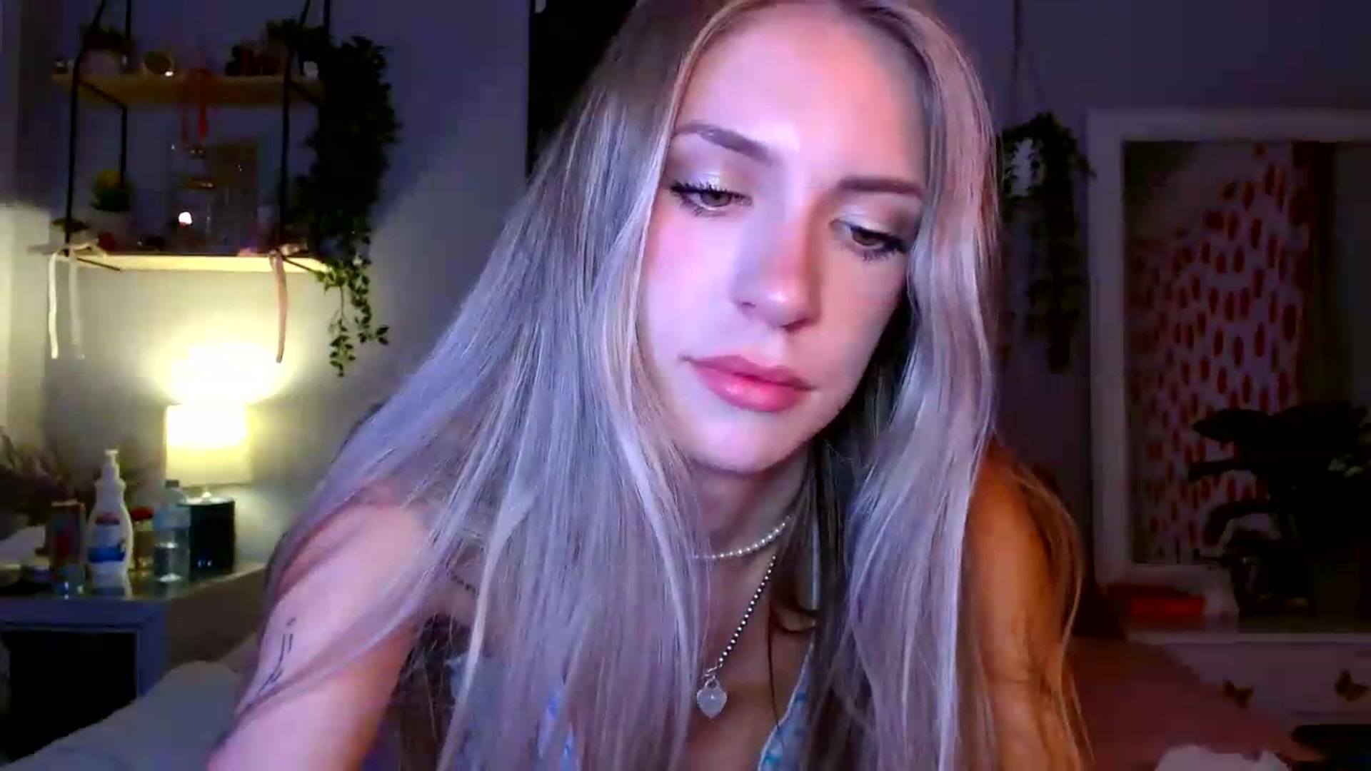Gallery image thumbnail from Em_babyxx's myfreecams stream on, 08/16/2026, 06:01 image 11 of 20