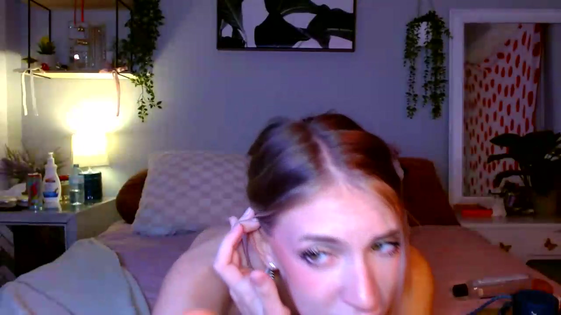Gallery image thumbnail from Em_babyxx's myfreecams stream on, 08/16/2026, 06:42 image 5 of 20