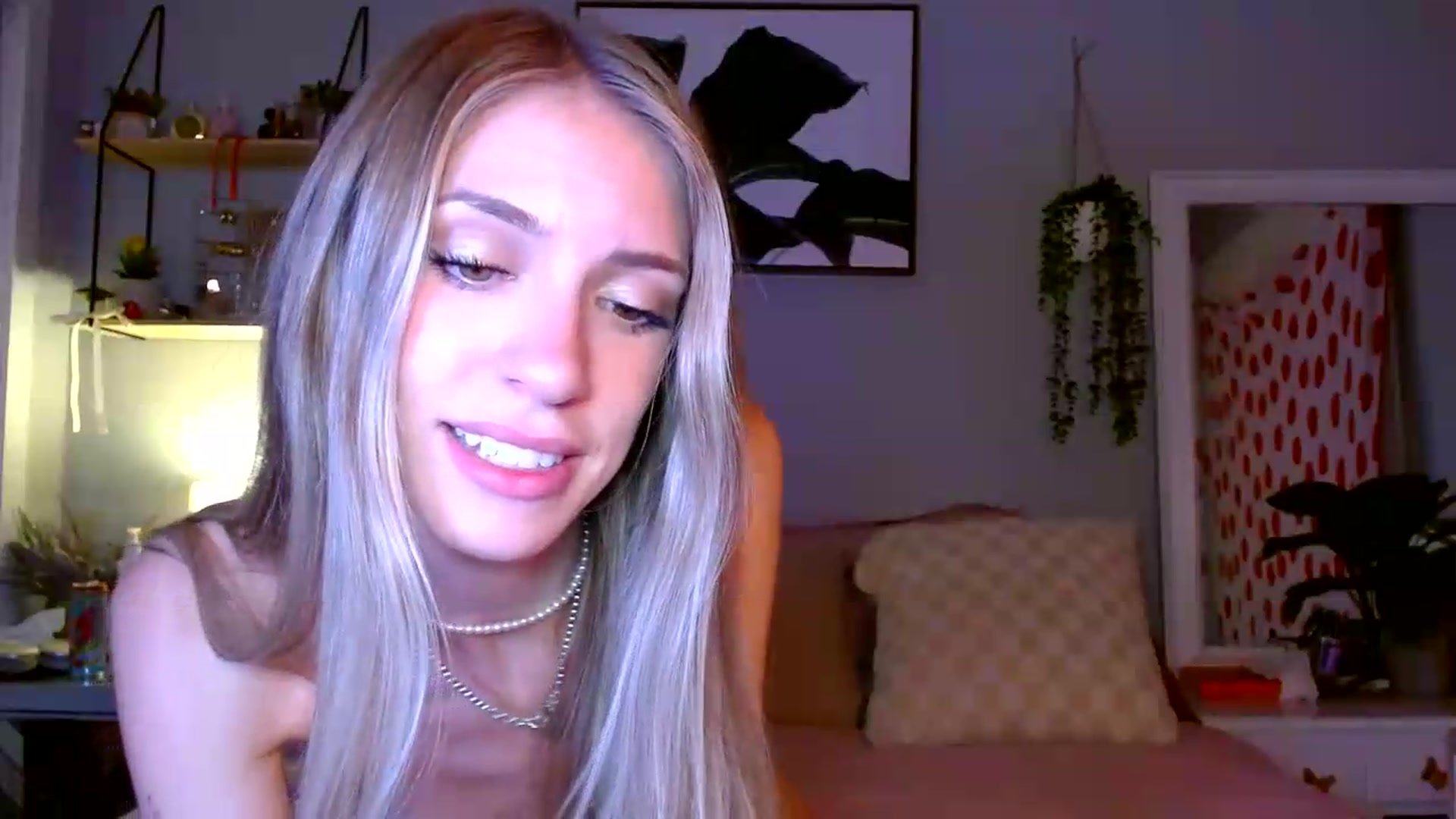 Gallery image thumbnail from Em_babyxx's myfreecams stream on, 08/16/2026, 07:06 image 10 of 20