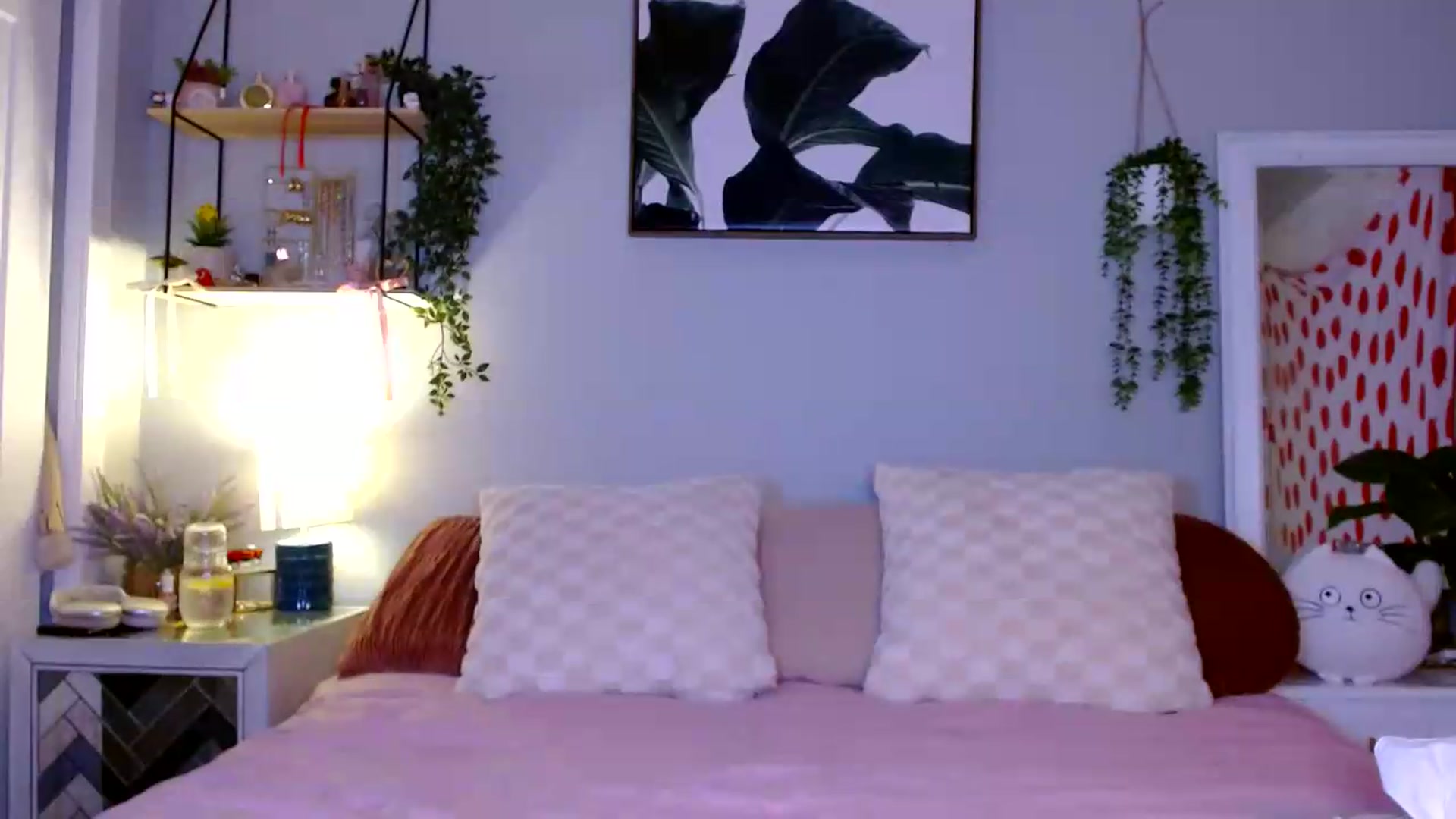 Gallery image thumbnail from Em_babyxx's myfreecams stream on, 08/20/2026, 09:34 image 15 of 20