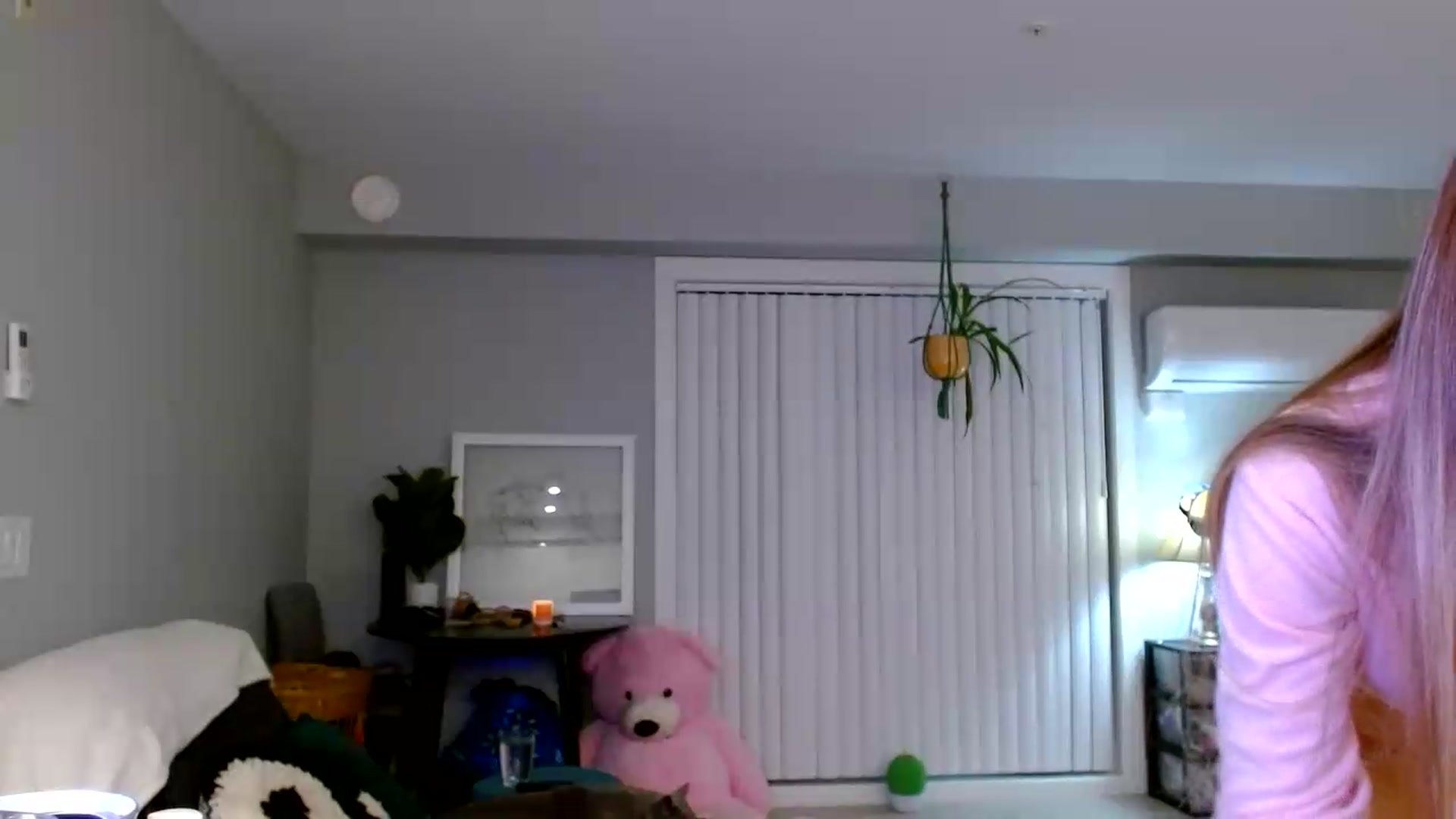 Gallery image thumbnail from Em_babyxx's myfreecams stream on, 09/14/2026, 08:58 image 14 of 20
