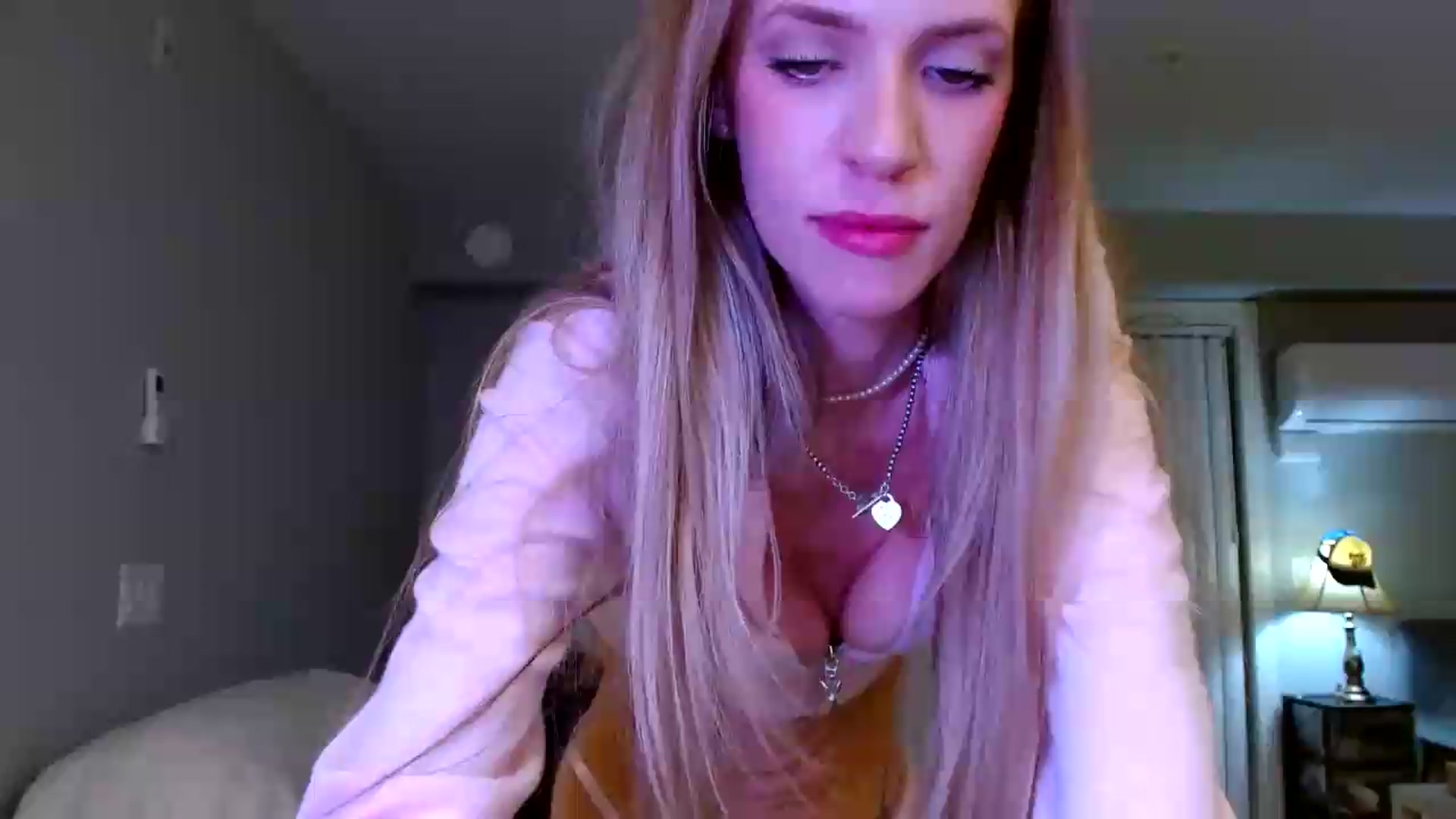 Gallery image thumbnail from Em_babyxx's myfreecams stream on, 09/14/2026, 11:45 image 1 of 20