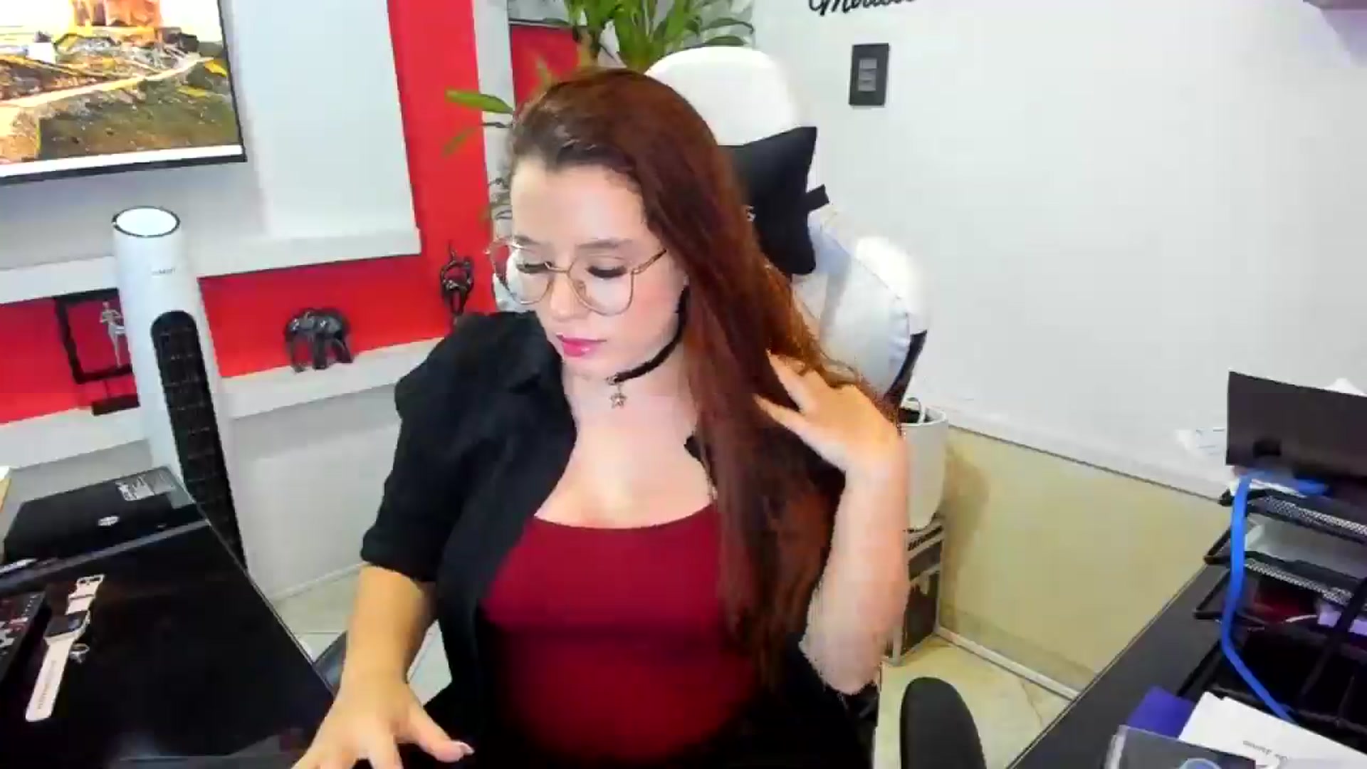 Gallery image thumbnail from Ema04's myfreecams stream on, 07/02/2025, 24:33 image 10 of 20