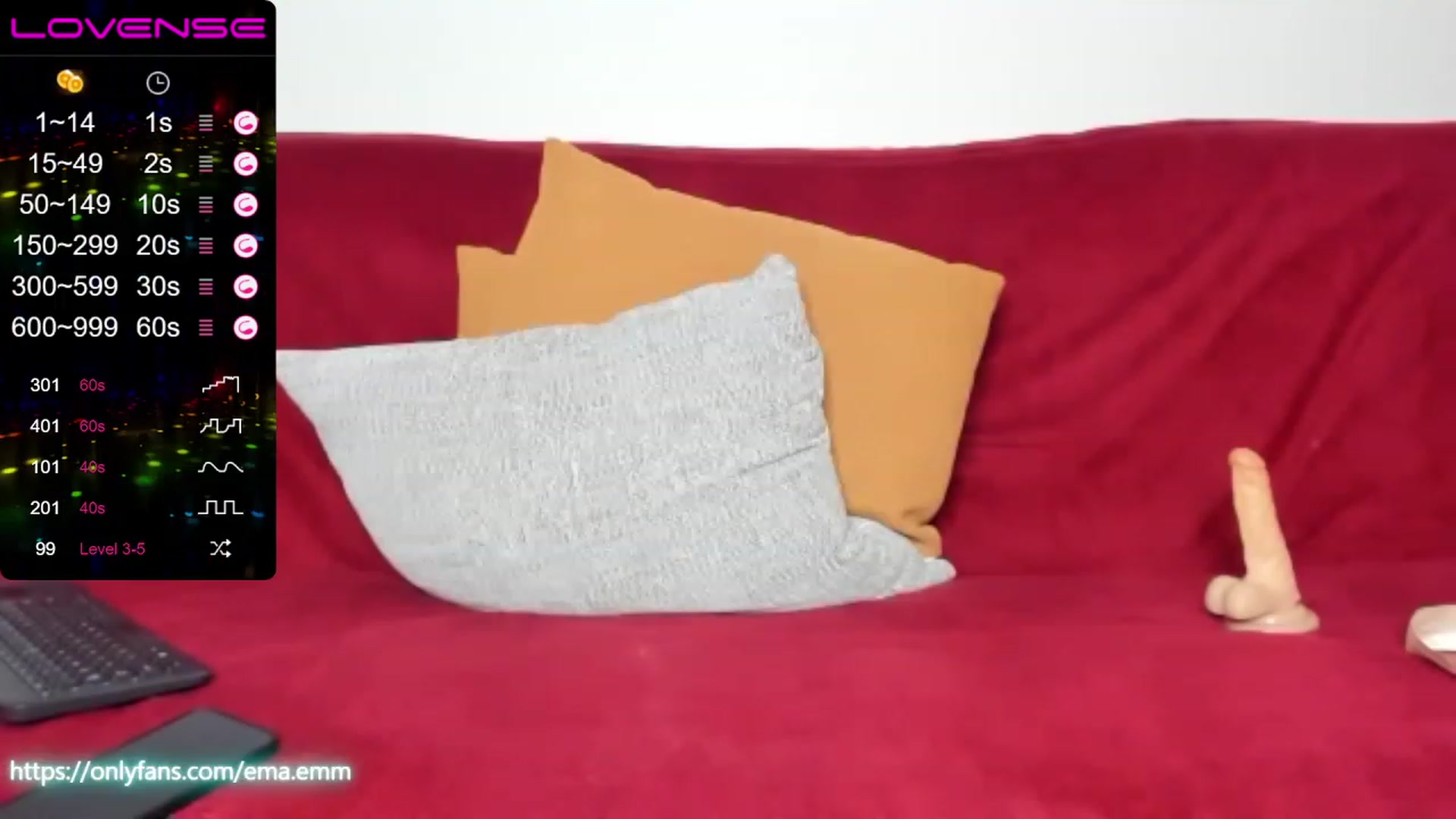 Gallery image thumbnail from Ema_em's myfreecams stream on, 05/12/2023, 21:14 image 19 of 20