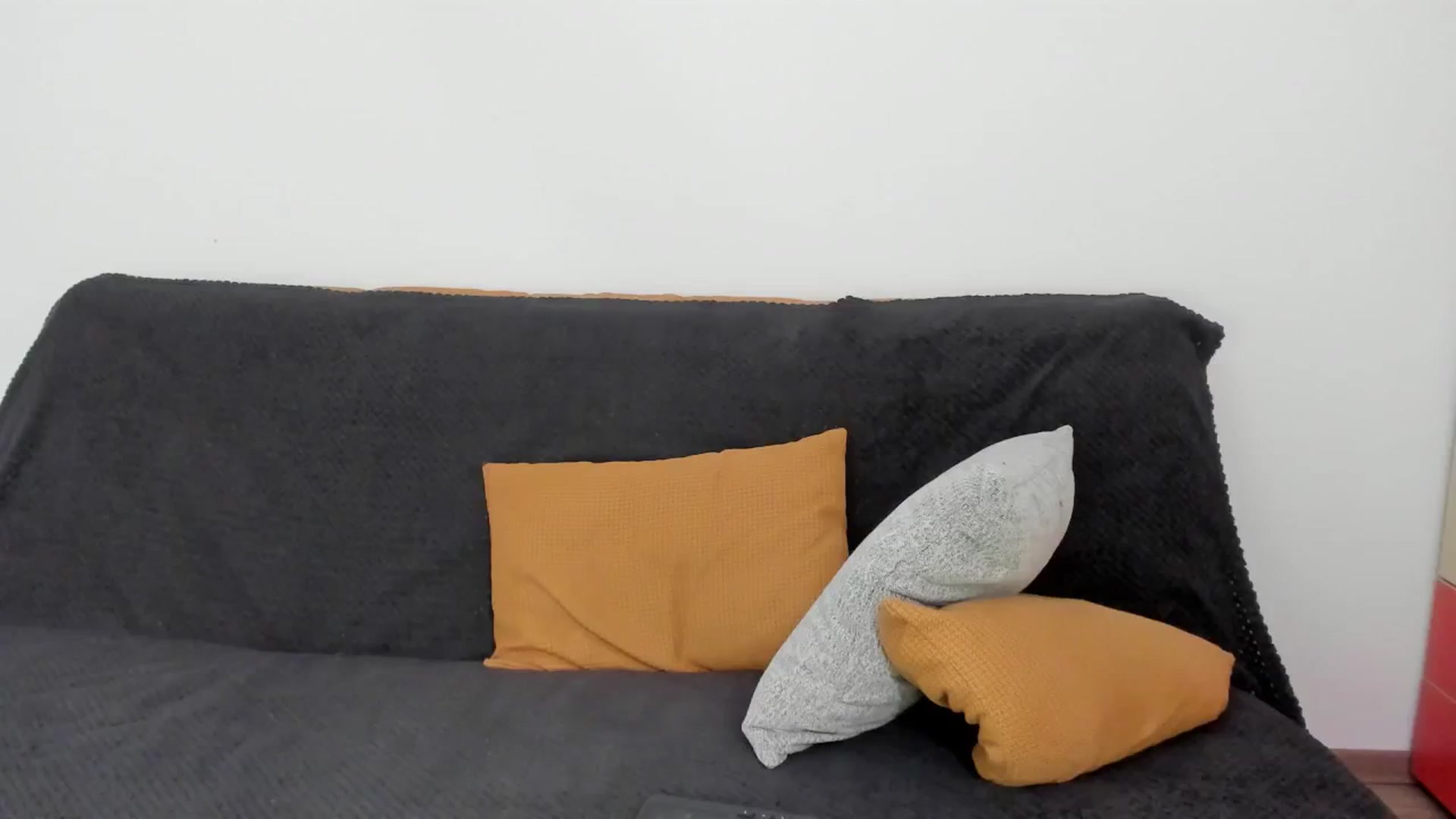 Gallery image thumbnail from Ema_em's myfreecams stream on, 05/12/2024, 20:54 image 12 of 20