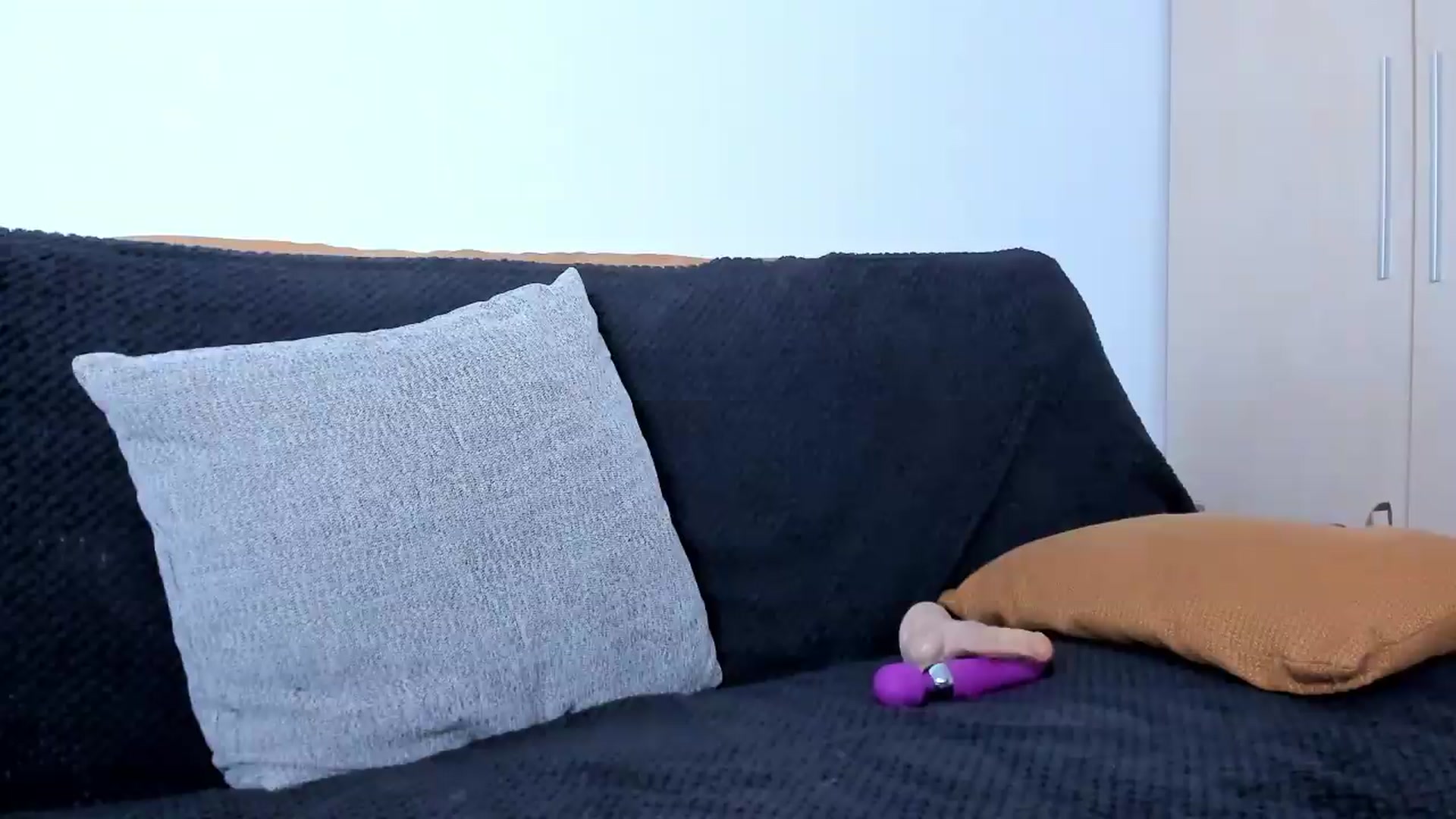 Gallery image thumbnail from Ema_em's myfreecams stream on, 06/20/2026, 23:32 image 8 of 20