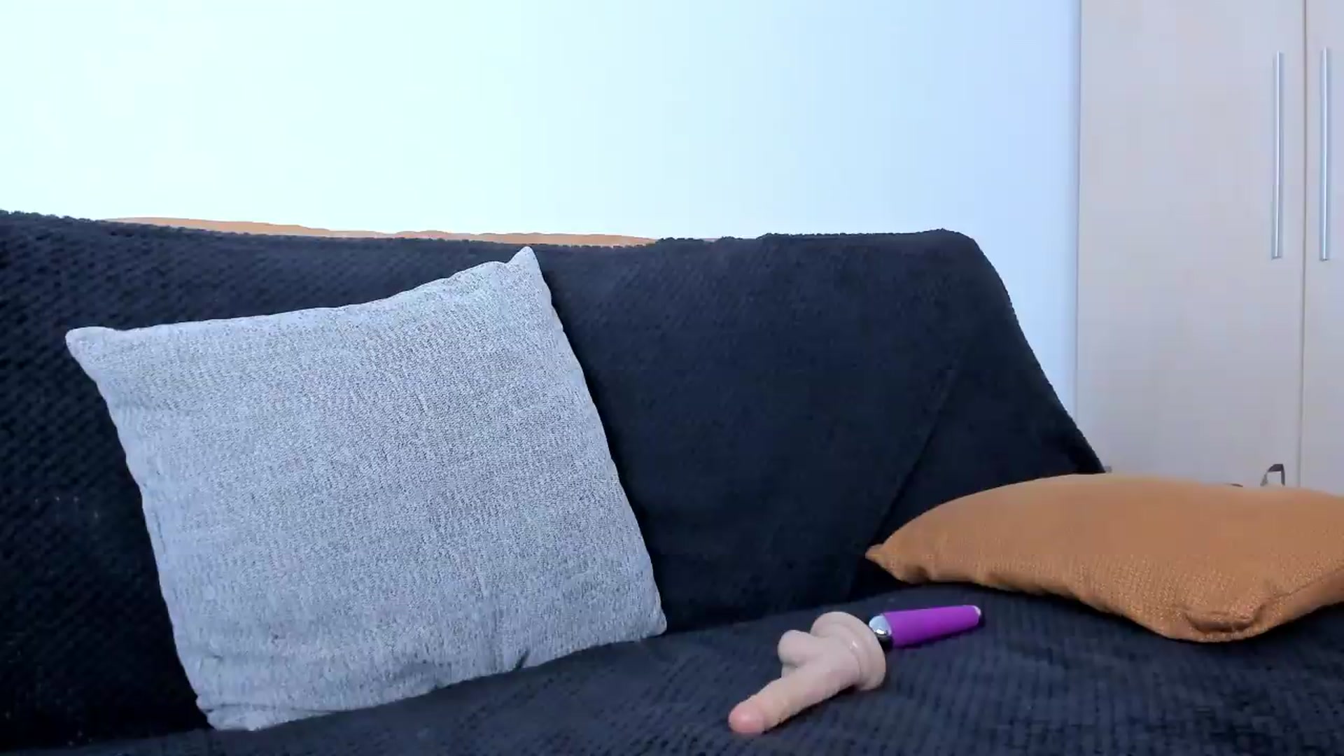 Gallery image thumbnail from Ema_em's myfreecams stream on, 06/20/2026, 23:32 image 2 of 20