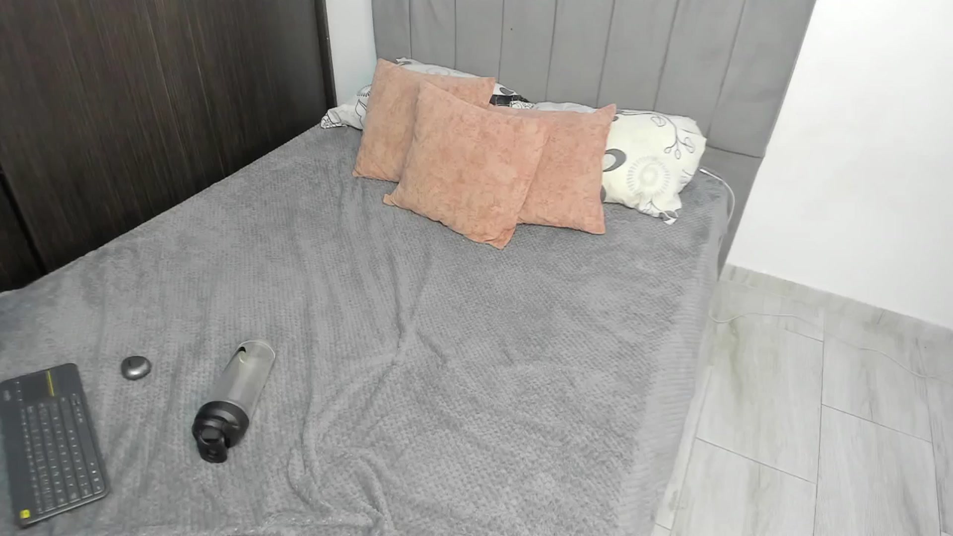 Gallery image thumbnail from Ema_smith's myfreecams stream on, 12/30/2025, 09:05 image 15 of 20