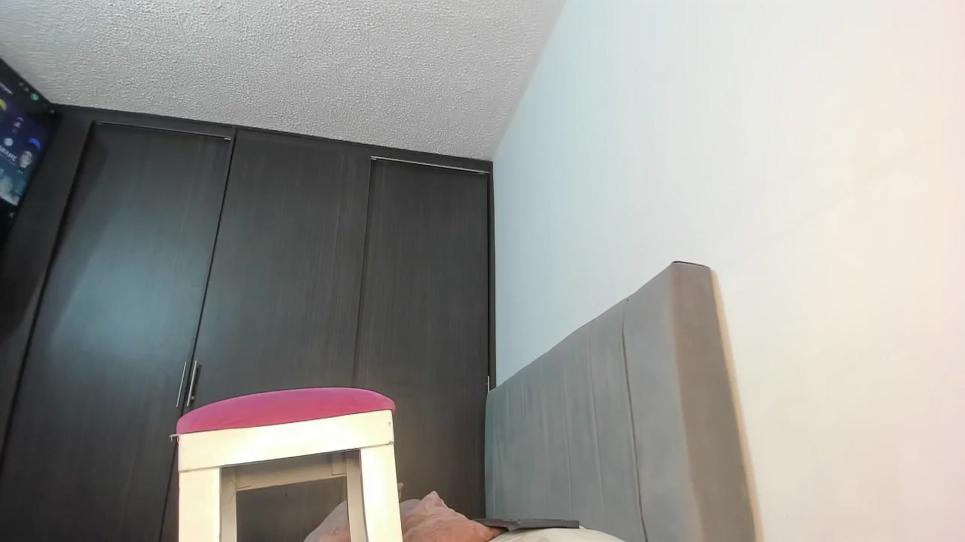 Gallery image thumbnail from Ema_smith's myfreecams stream on, 01/01/2026, 09:32 image 20 of 20