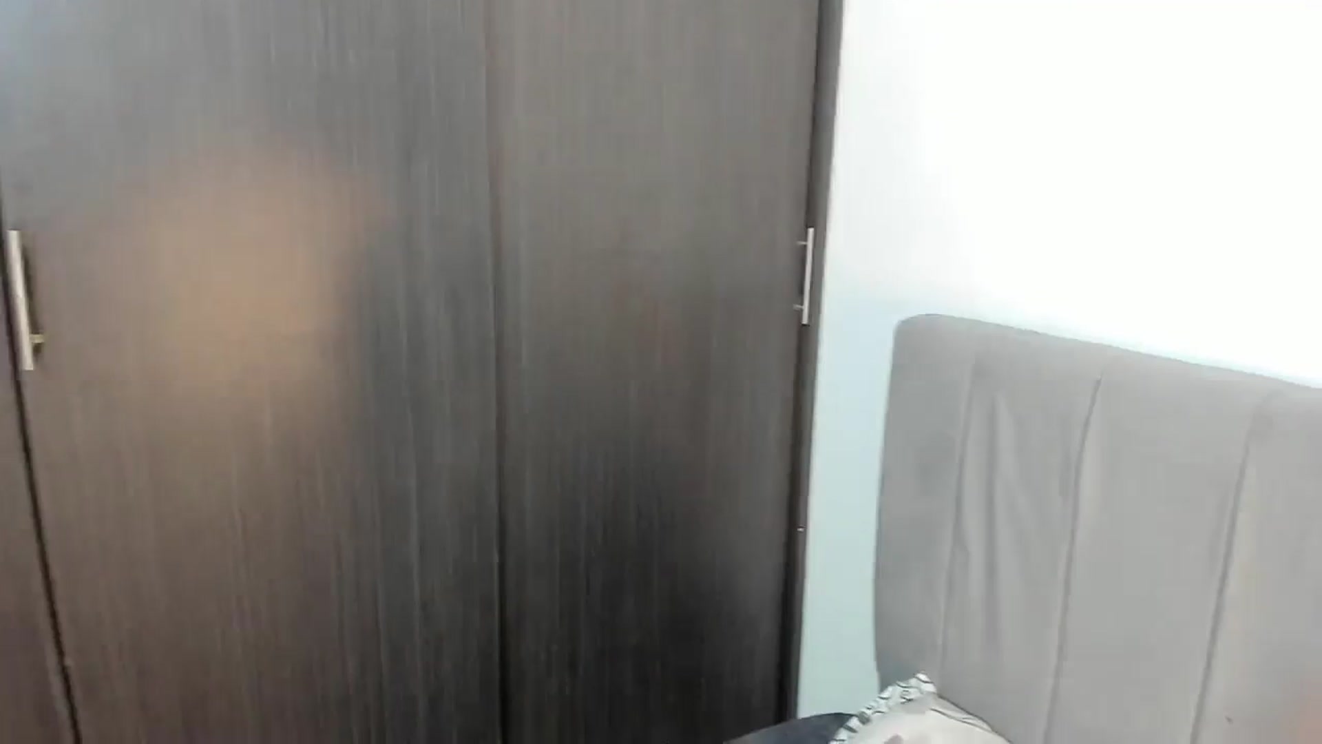 Gallery image thumbnail from Ema_smith's myfreecams stream on, 01/05/2026, 09:39 image 3 of 20