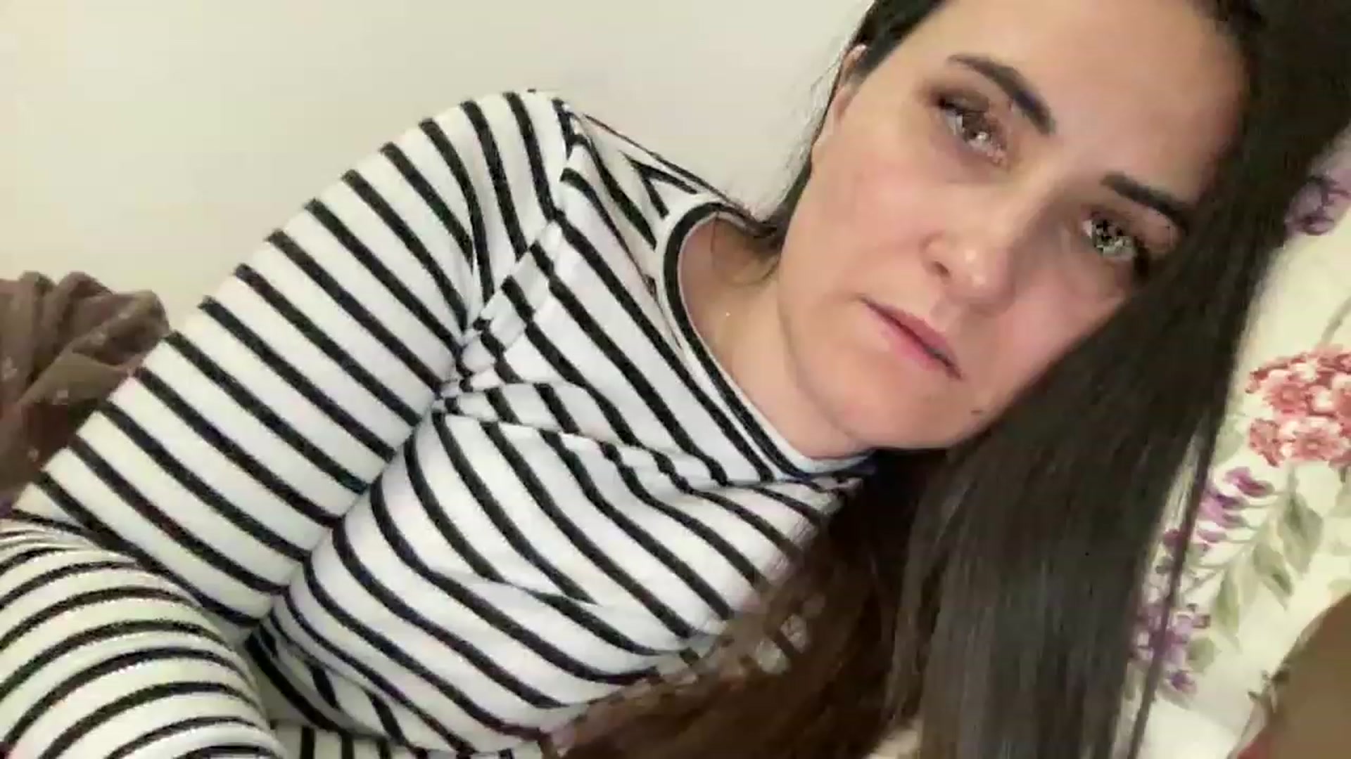 Gallery image thumbnail from Emafox's myfreecams stream on, 04/29/2023, 19:02 image 14 of 20