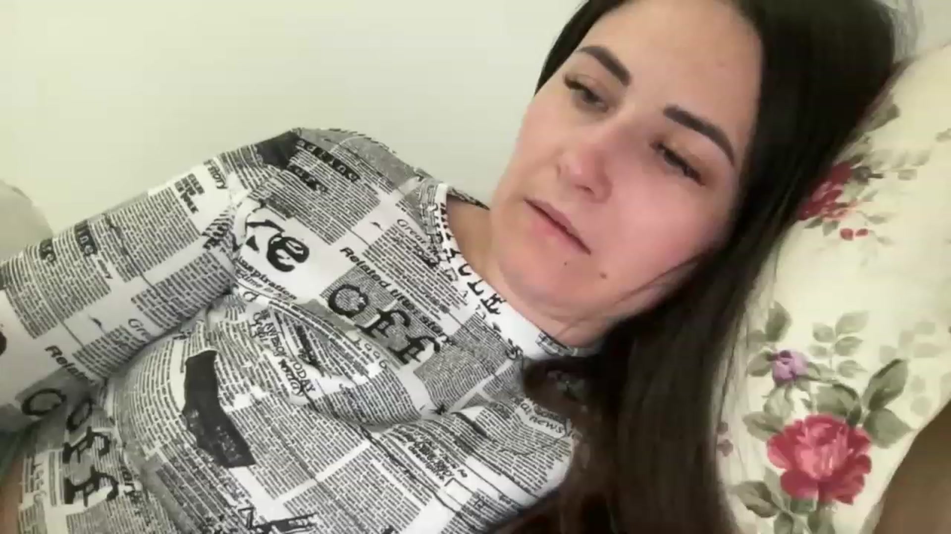 Gallery image thumbnail from Emafox's myfreecams stream on, 05/02/2023, 16:00 image 2 of 20