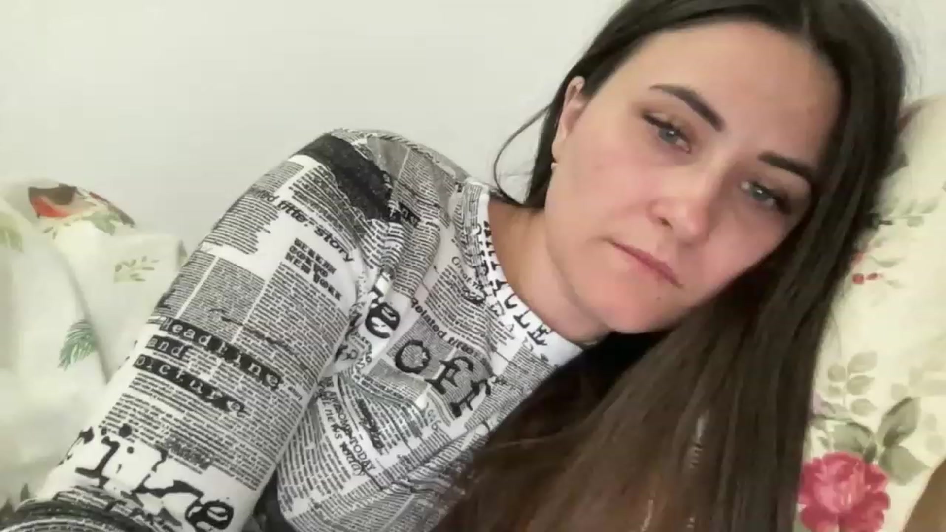 Gallery image thumbnail from Emafox's myfreecams stream on, 05/02/2023, 16:59 image 3 of 20
