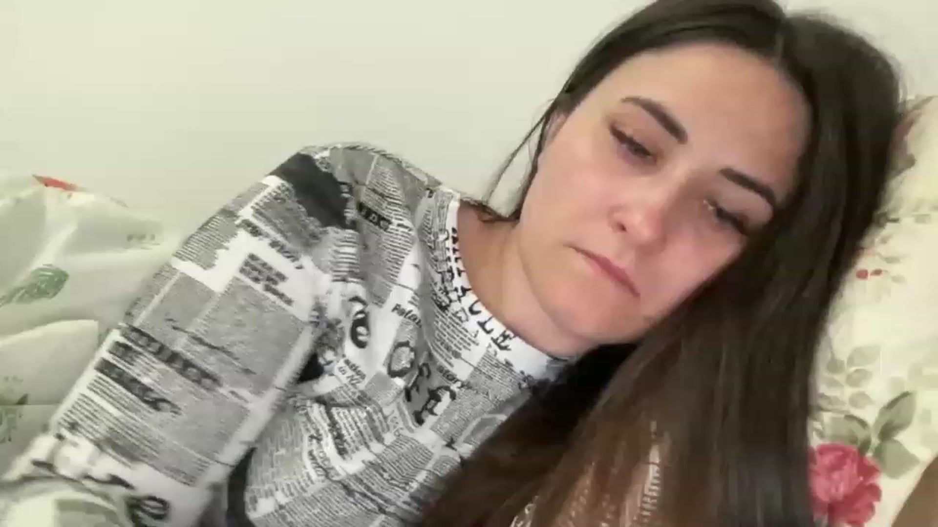 Gallery image thumbnail from Emafox's myfreecams stream on, 05/02/2023, 16:59 image 16 of 20