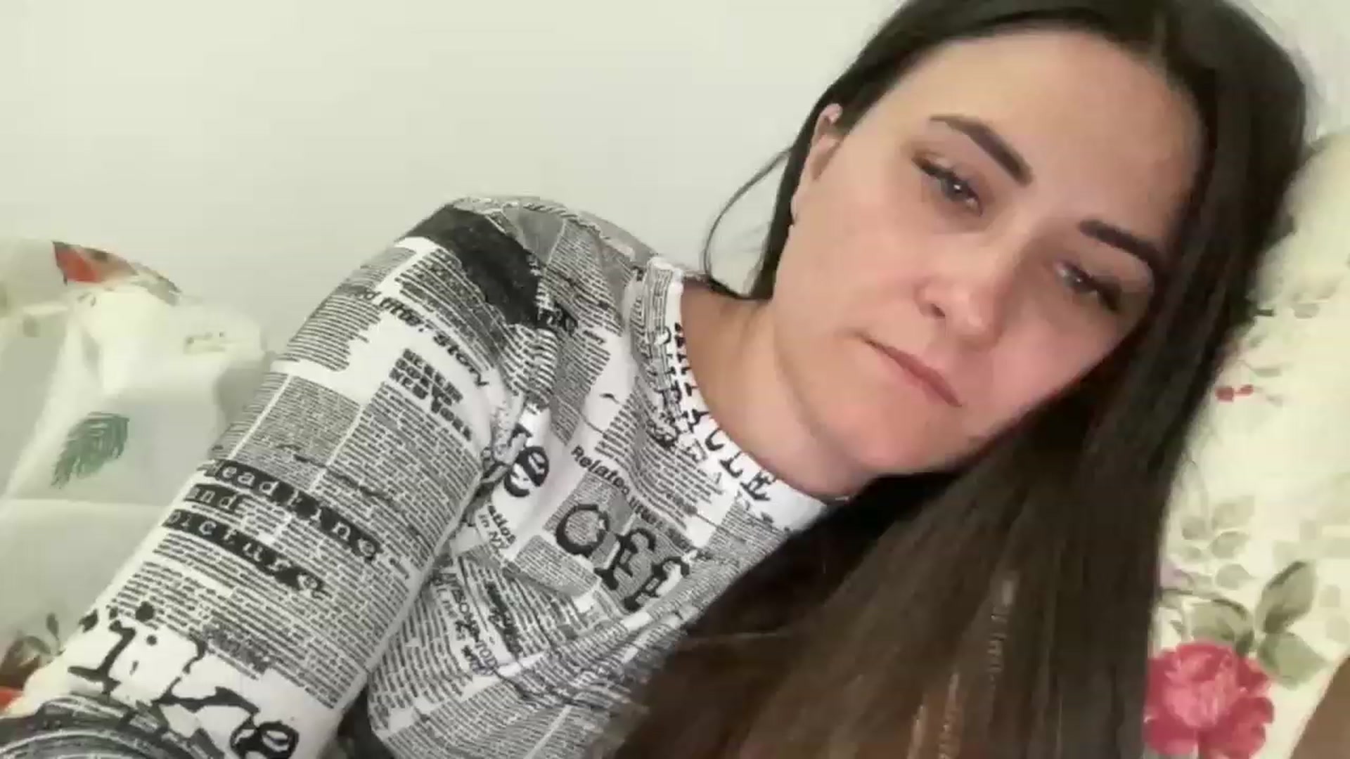 Gallery image thumbnail from Emafox's myfreecams stream on, 05/02/2023, 16:59 image 5 of 20