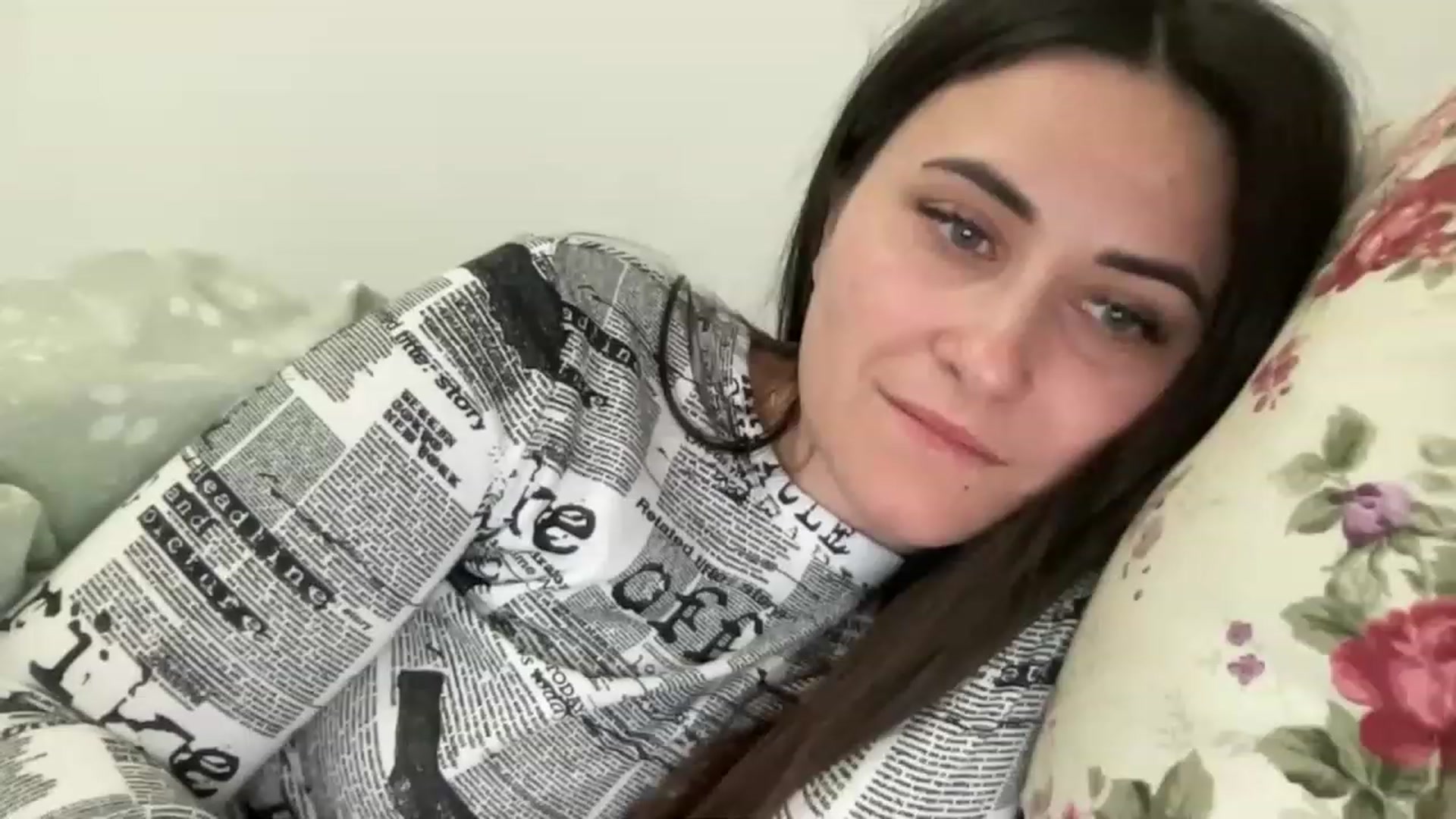 Gallery image thumbnail from Emafox's myfreecams stream on, 05/02/2023, 17:51 image 6 of 20