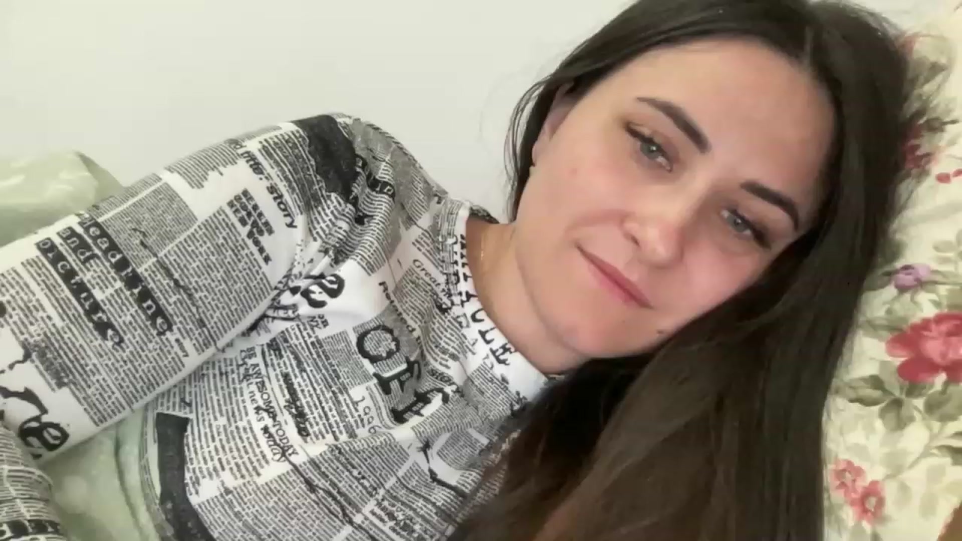 Gallery image thumbnail from Emafox's myfreecams stream on, 05/02/2023, 19:58 image 2 of 20