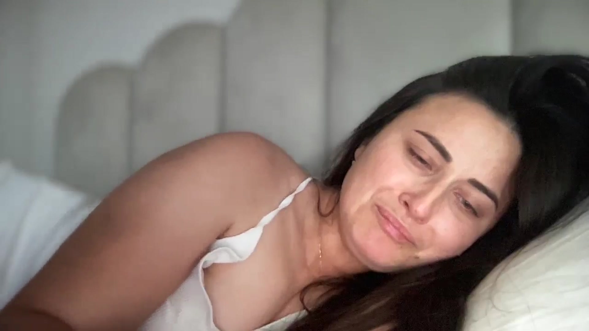 Gallery image thumbnail from Emafox's myfreecams stream on, 09/29/2024, 11:33 image 2 of 20