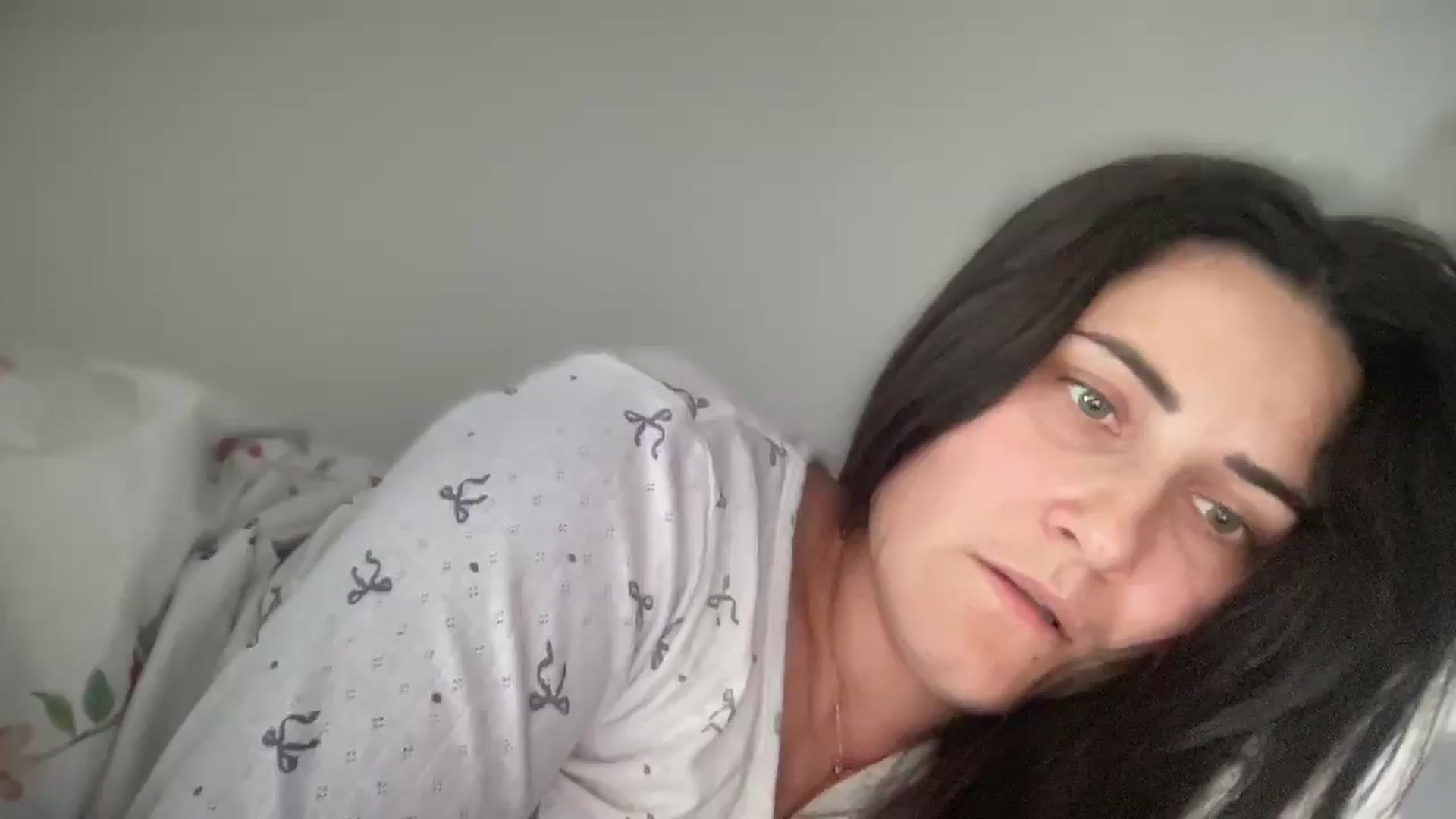 Gallery image thumbnail from Emafox's myfreecams stream on, 10/21/2024, 11:10 image 7 of 20