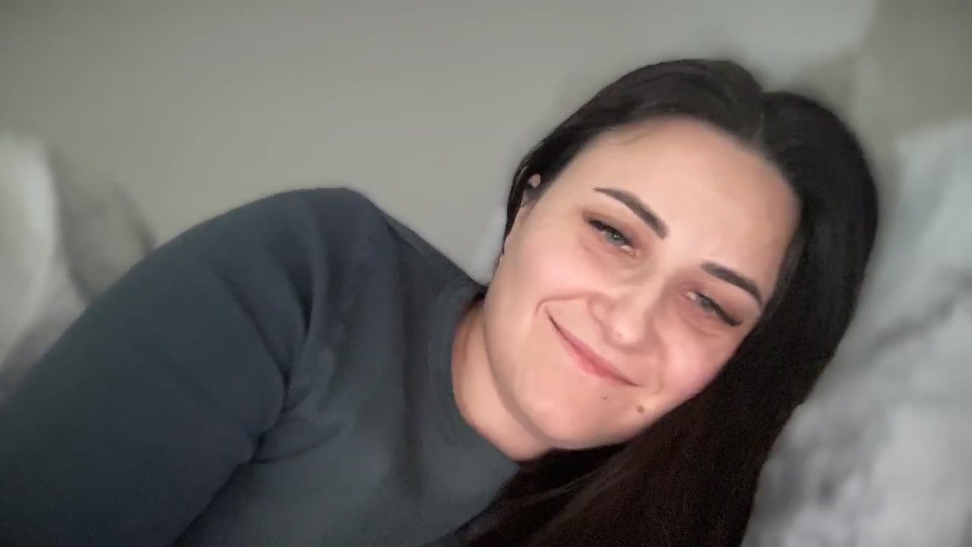Gallery image thumbnail from Emafox's myfreecams stream on, 01/26/2025, 12:07 image 10 of 20