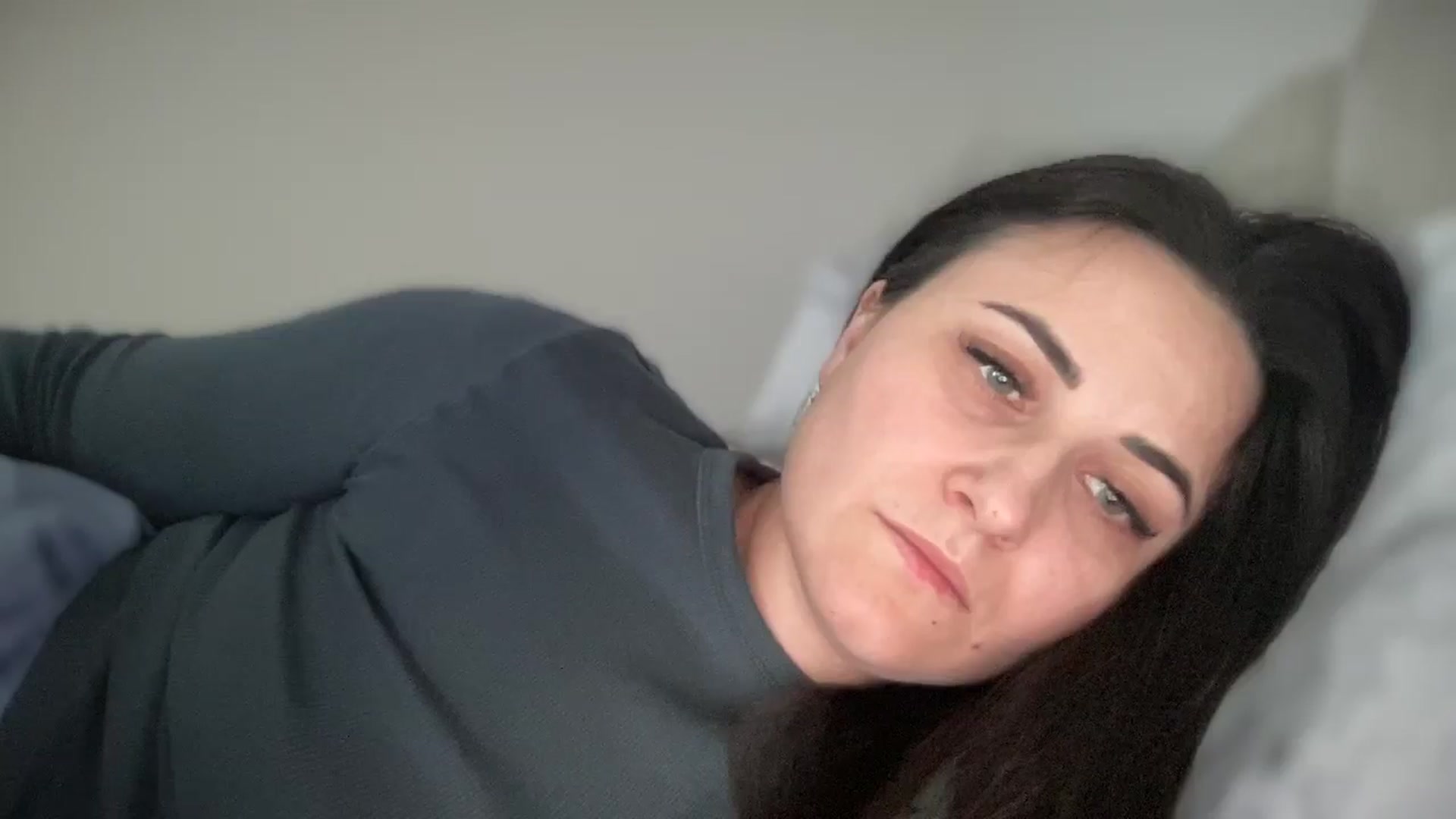 Gallery image thumbnail from Emafox's myfreecams stream on, 01/26/2025, 12:26 image 14 of 20