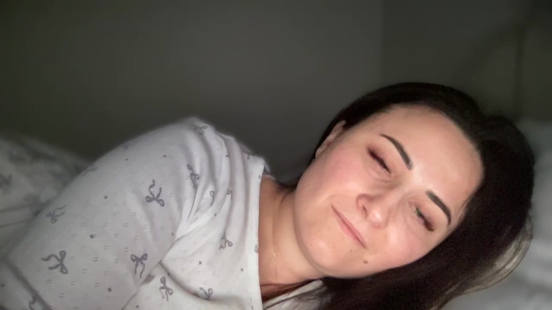Gallery image thumbnail from Emafox's myfreecams stream on, 01/28/2025, 15:03 image 11 of 20