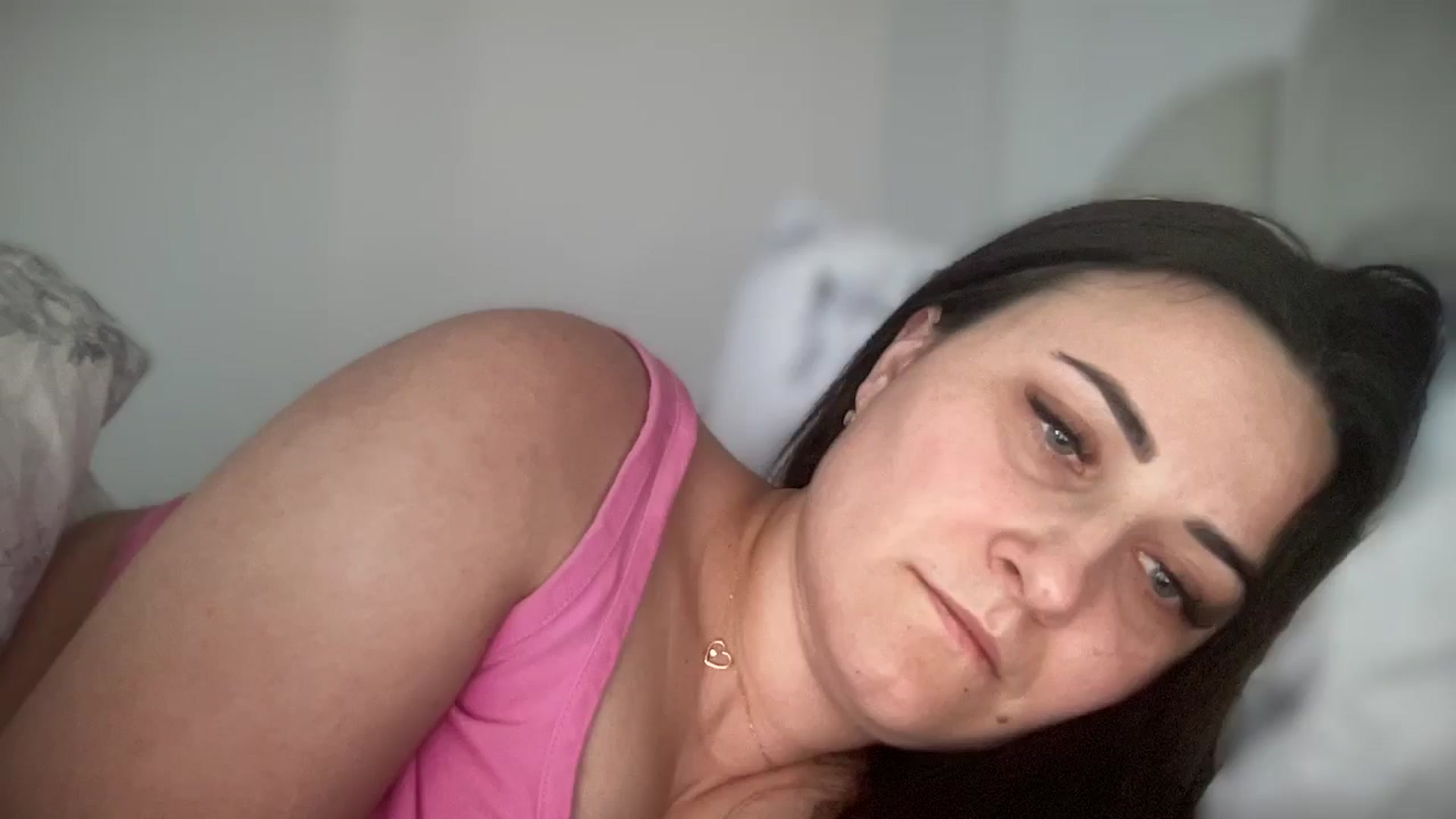 Gallery image thumbnail from Emafox's myfreecams stream on, 01/29/2025, 12:37 image 5 of 20