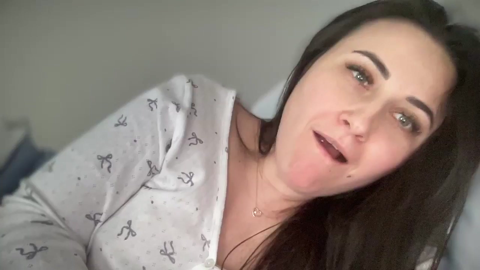 Gallery image thumbnail from Emafox's myfreecams stream on, 01/30/2025, 11:38 image 16 of 20