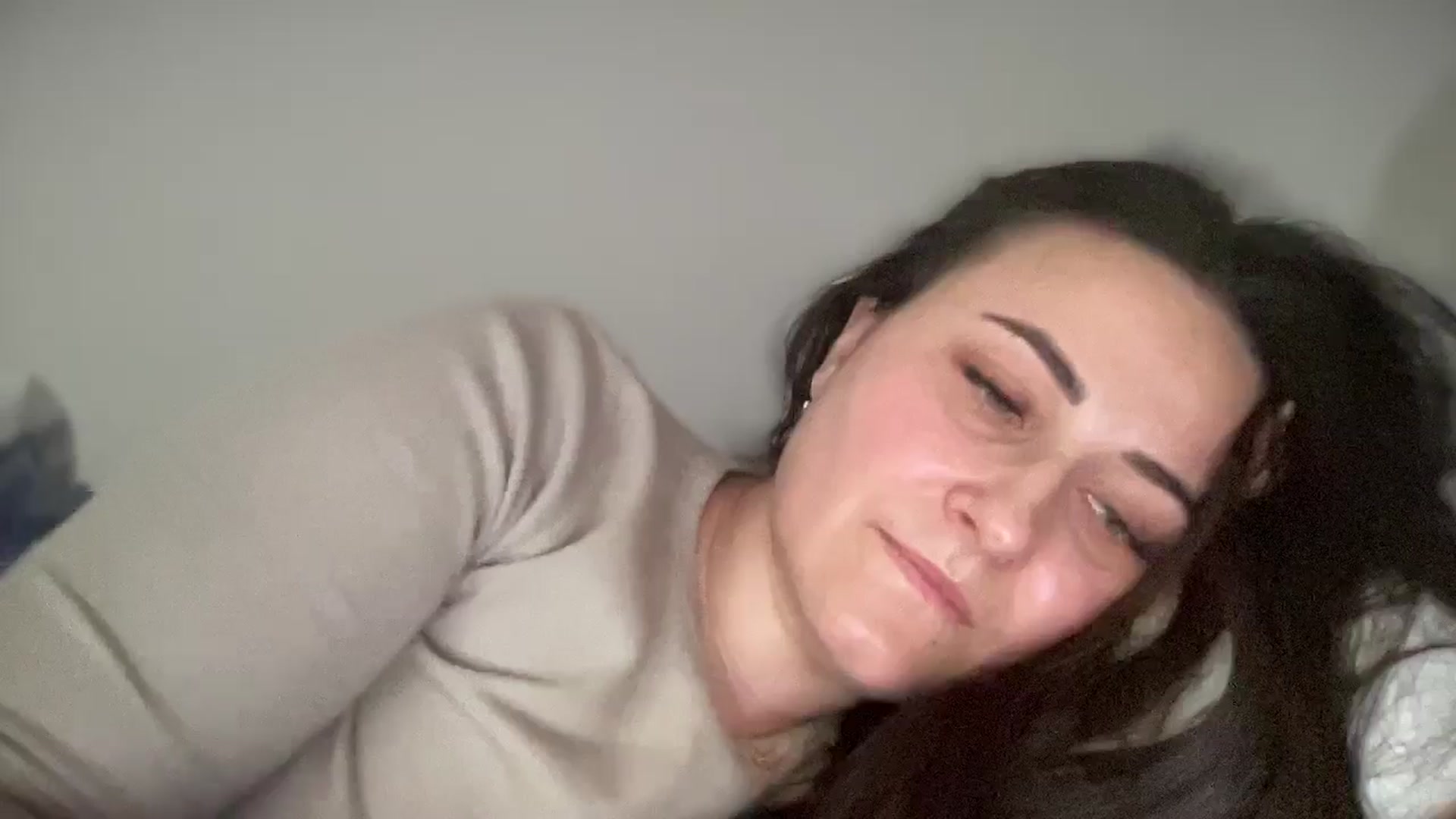 Gallery image thumbnail from Emafox's myfreecams stream on, 02/02/2025, 10:08 image 10 of 20