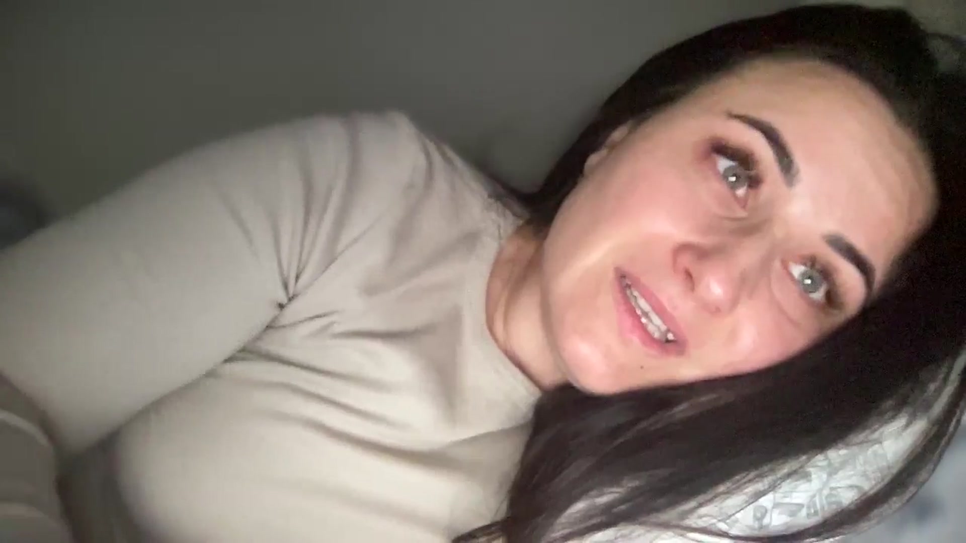 Gallery image thumbnail from Emafox's myfreecams stream on, 02/02/2025, 13:01 image 7 of 20