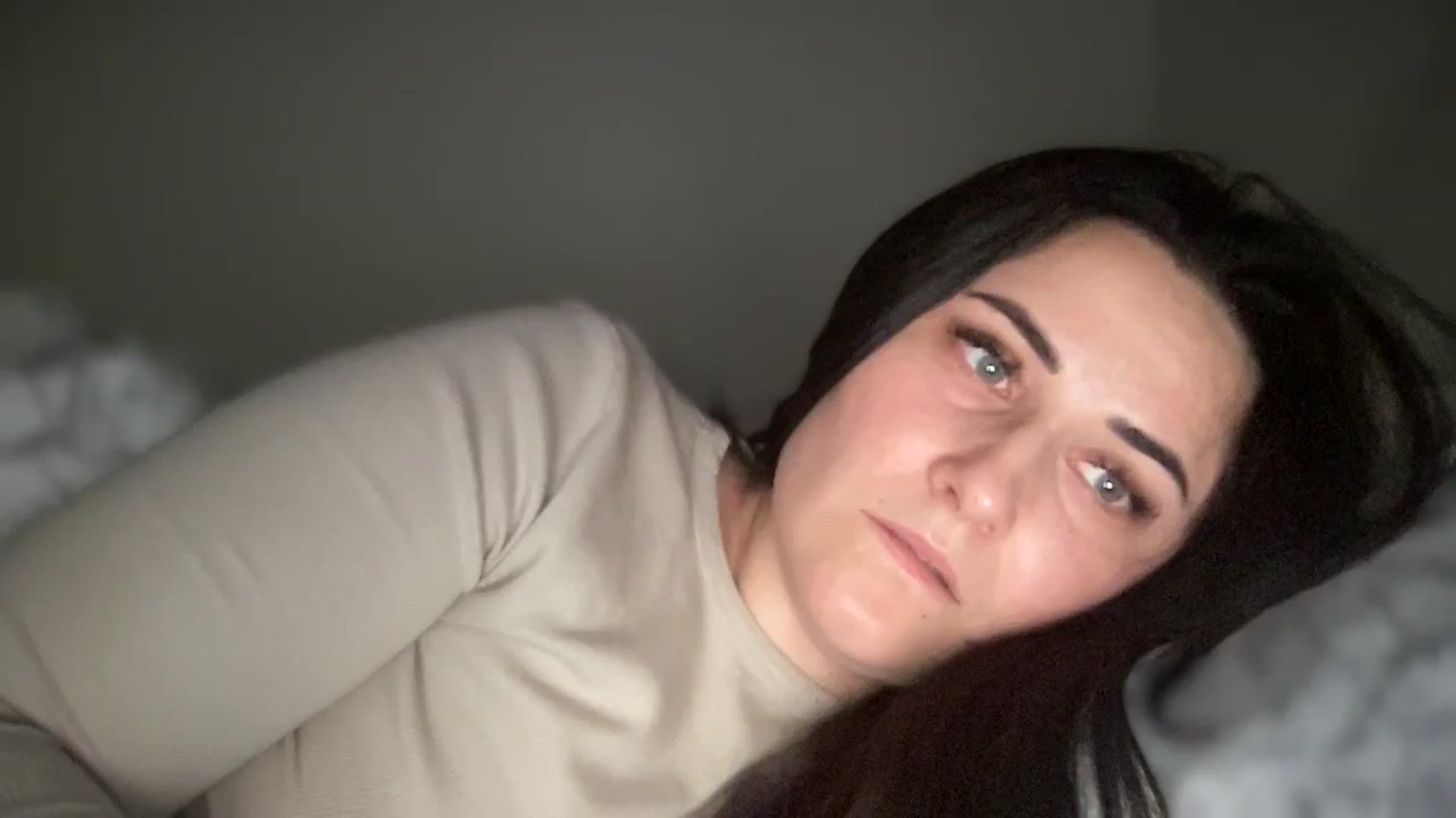 Gallery image thumbnail from Emafox's myfreecams stream on, 02/02/2025, 13:42 image 11 of 20