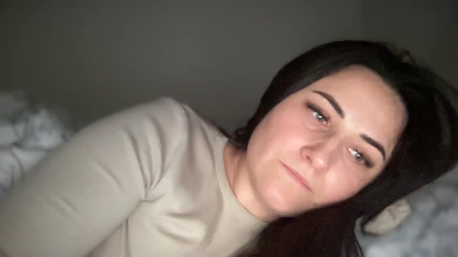 Gallery image thumbnail from Emafox's myfreecams stream on, 02/02/2025, 13:42 image 6 of 20
