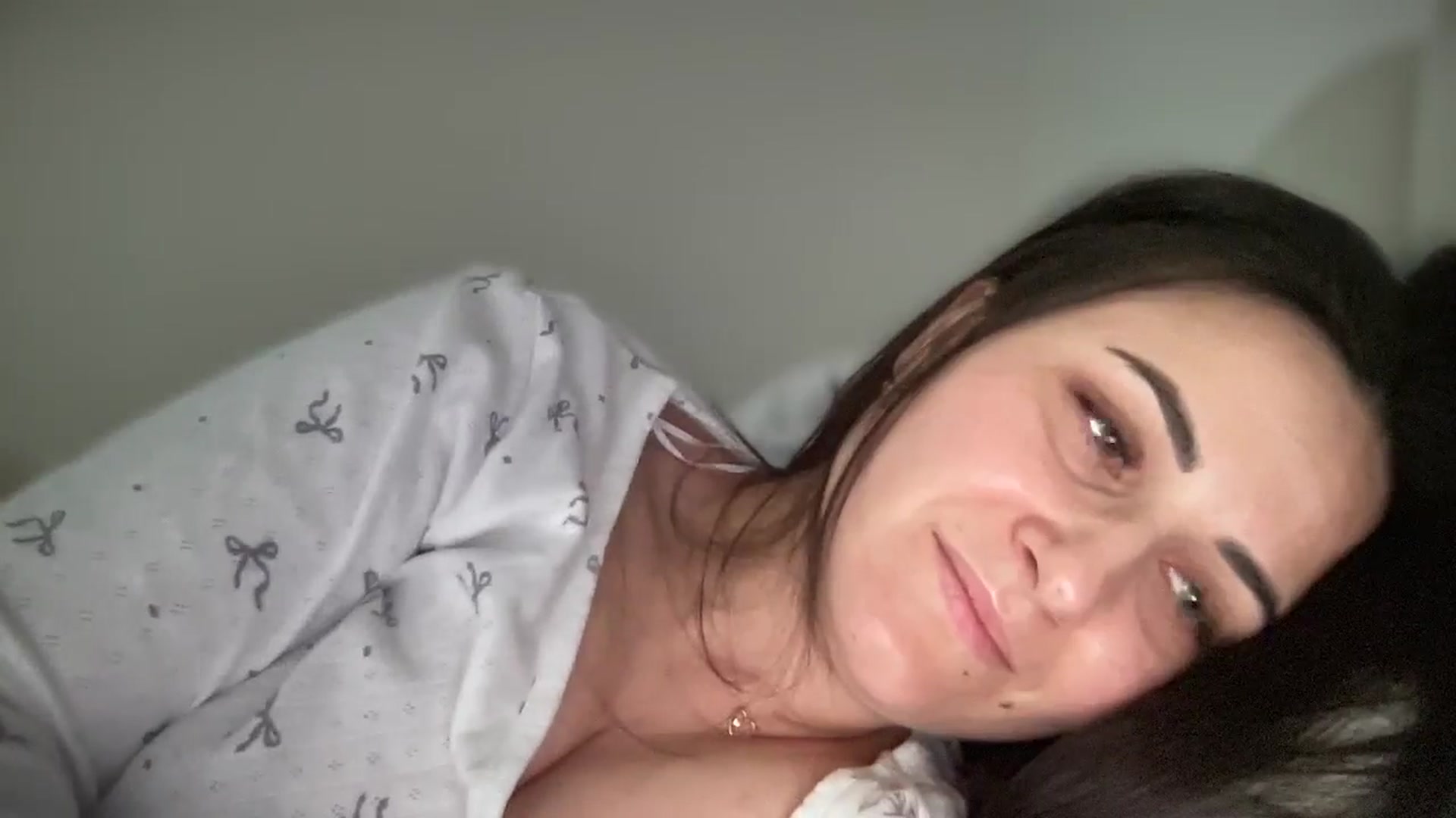 Gallery image thumbnail from Emafox's myfreecams stream on, 02/05/2025, 11:54 image 16 of 20