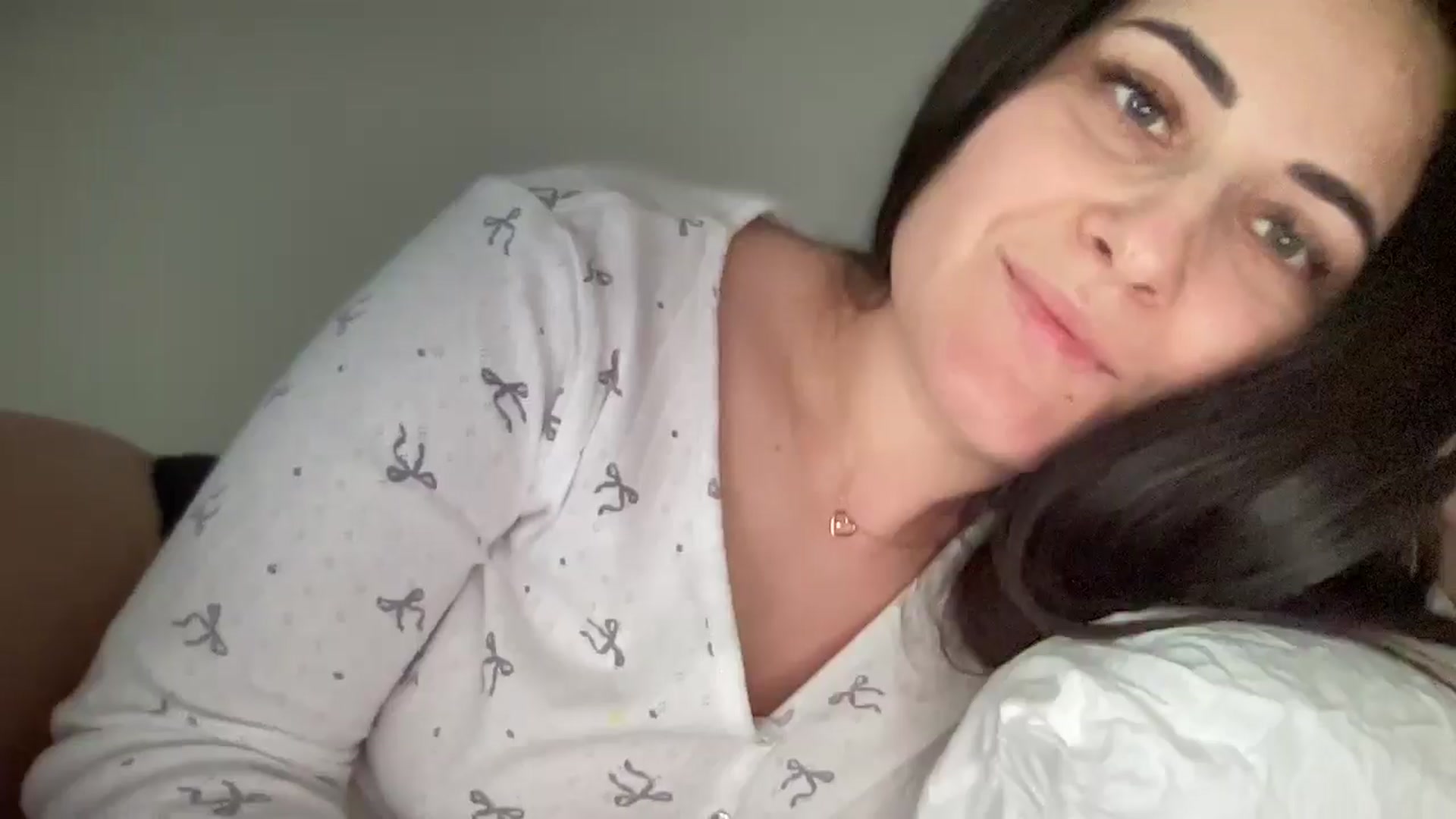 Gallery image thumbnail from Emafox's myfreecams stream on, 02/11/2025, 12:07 image 3 of 20