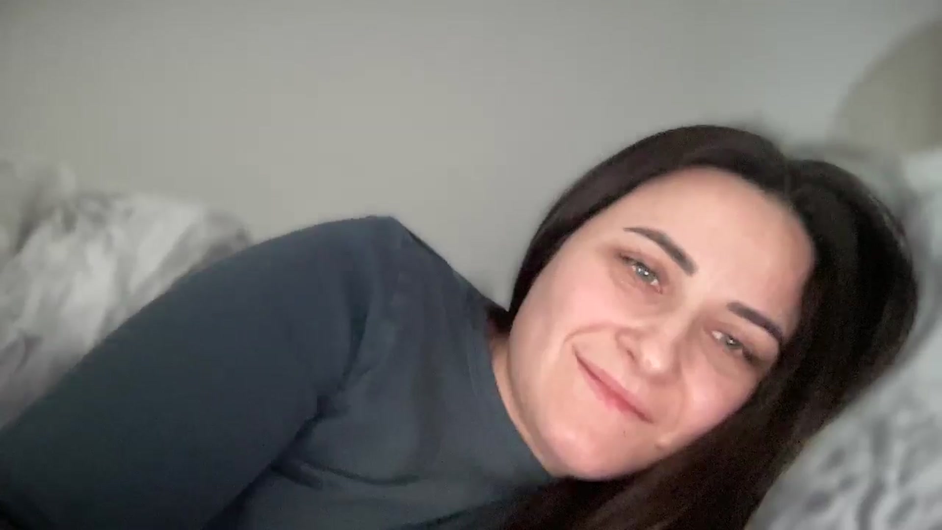 Gallery image thumbnail from Emafox's myfreecams stream on, 02/16/2025, 12:32 image 17 of 20