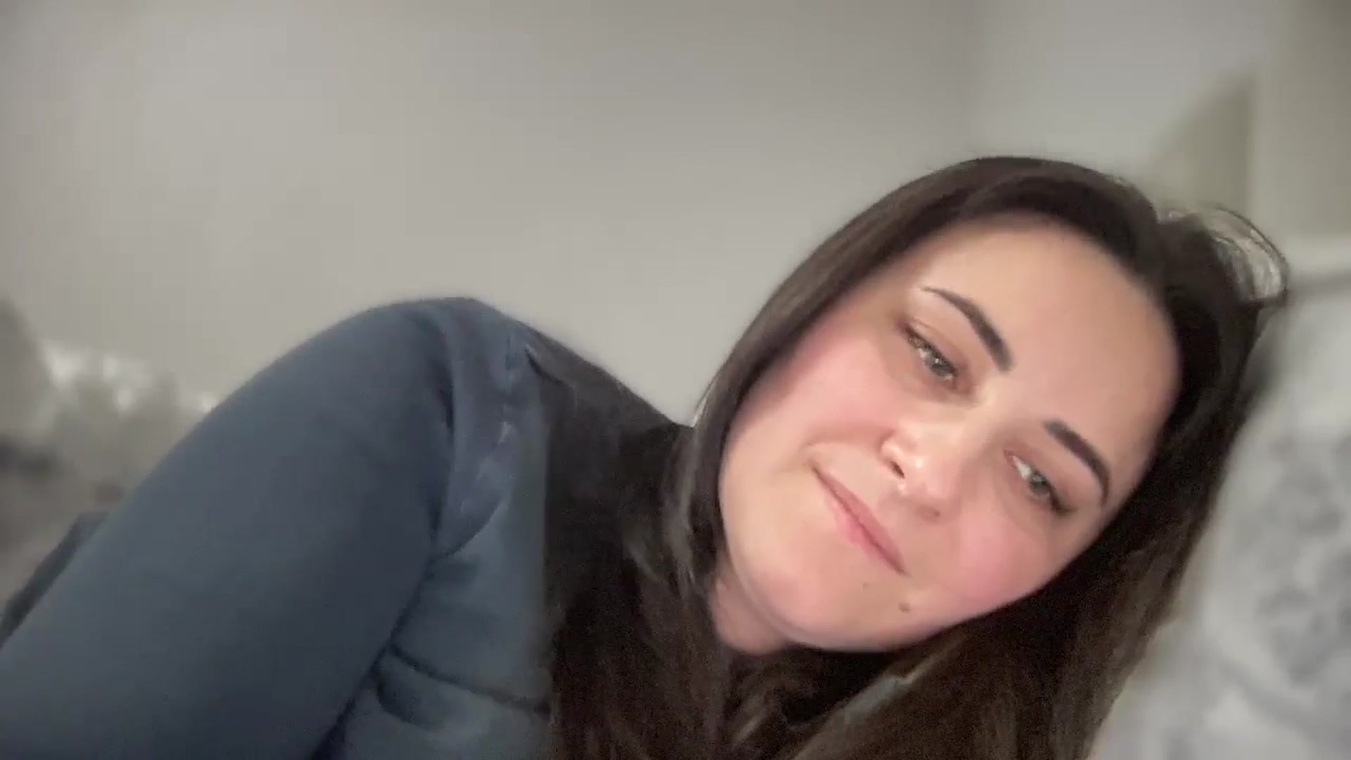 Gallery image thumbnail from Emafox's myfreecams stream on, 02/16/2025, 17:27 image 6 of 20