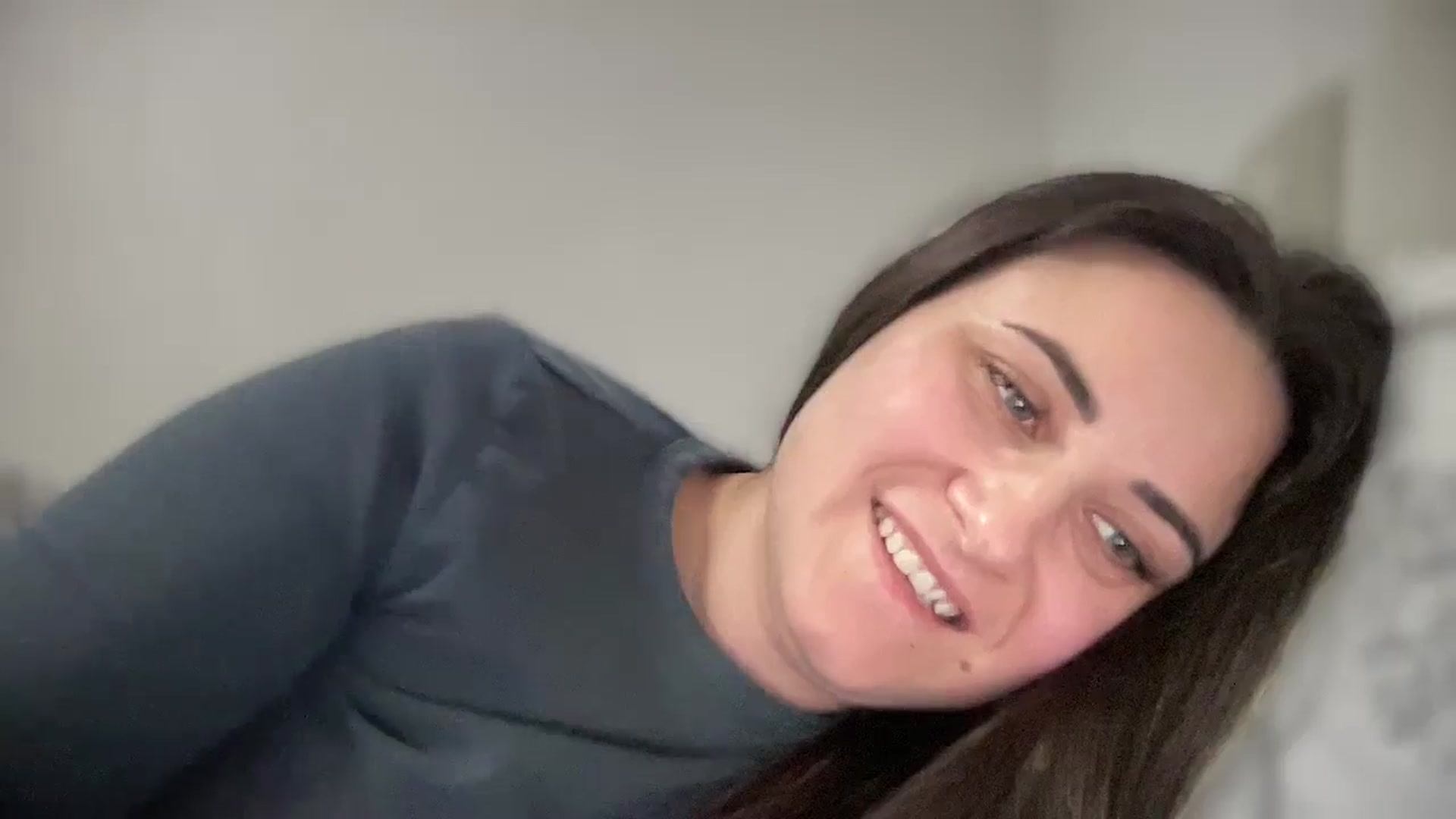 Gallery image thumbnail from Emafox's myfreecams stream on, 02/16/2025, 17:27 image 13 of 20