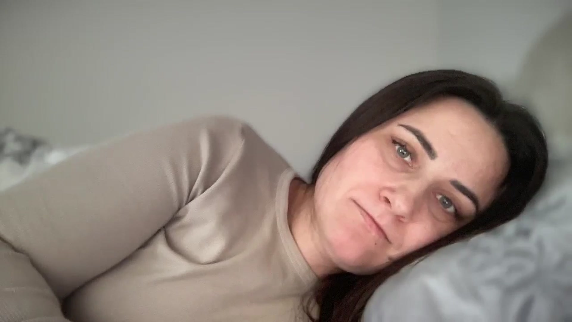 Gallery image thumbnail from Emafox's myfreecams stream on, 02/17/2025, 10:27 image 7 of 20