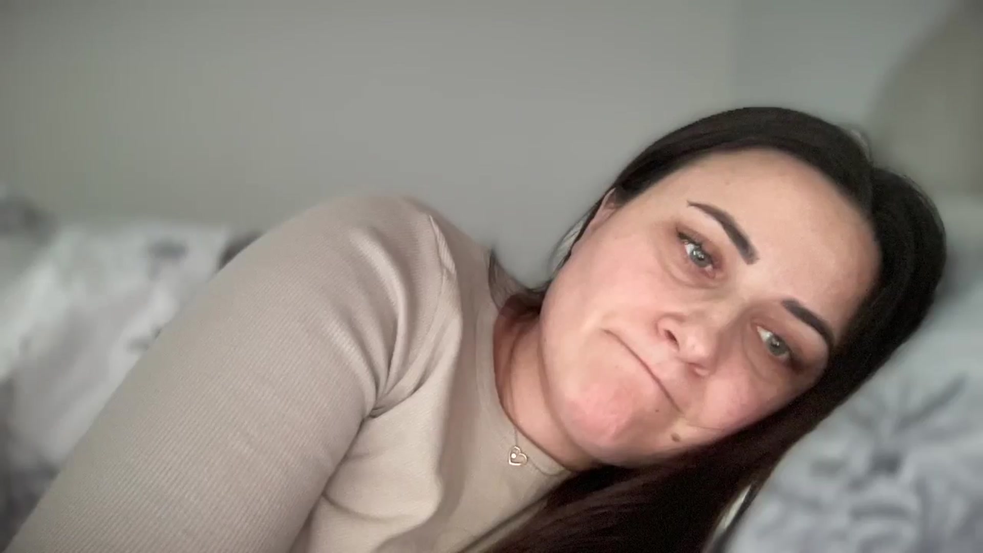 Gallery image thumbnail from Emafox's myfreecams stream on, 02/17/2025, 11:12 image 11 of 20