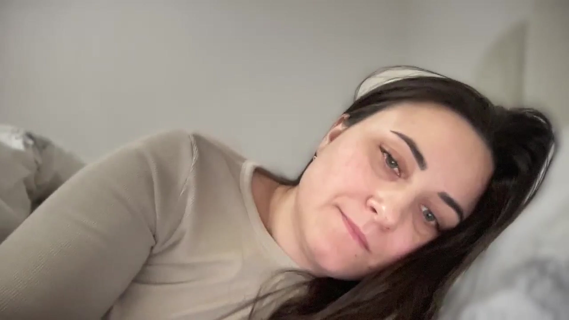 Gallery image thumbnail from Emafox's myfreecams stream on, 02/17/2025, 19:19 image 10 of 20