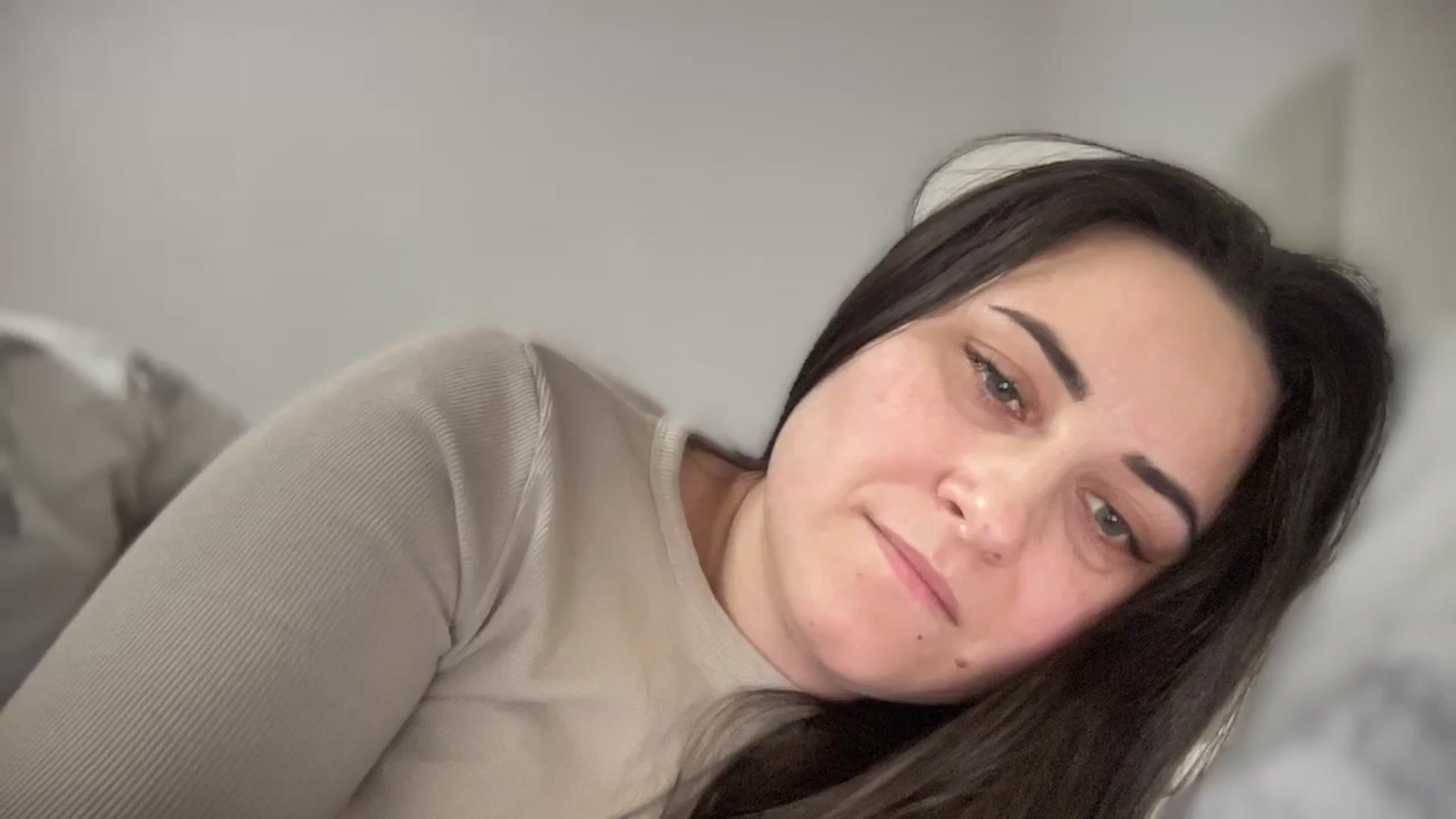 Gallery image thumbnail from Emafox's myfreecams stream on, 02/17/2025, 19:19 image 3 of 20