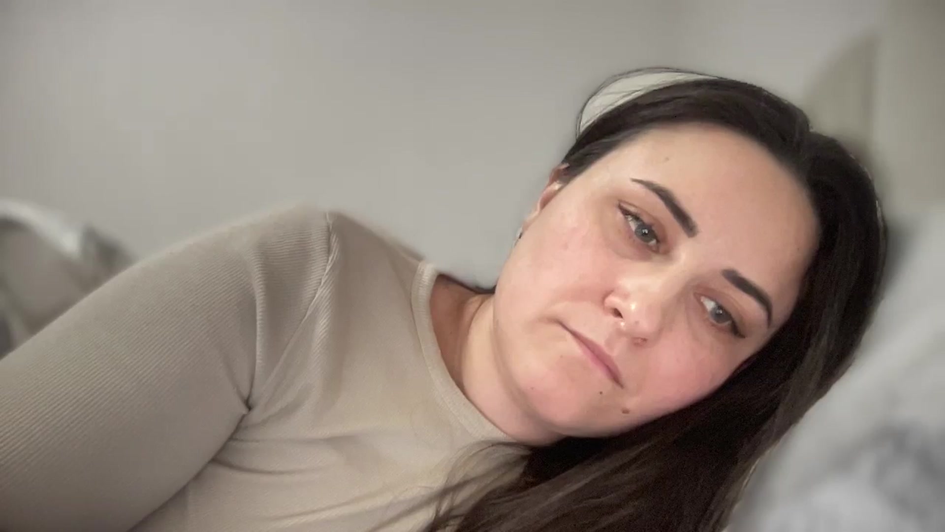 Gallery image thumbnail from Emafox's myfreecams stream on, 02/17/2025, 19:19 image 4 of 20