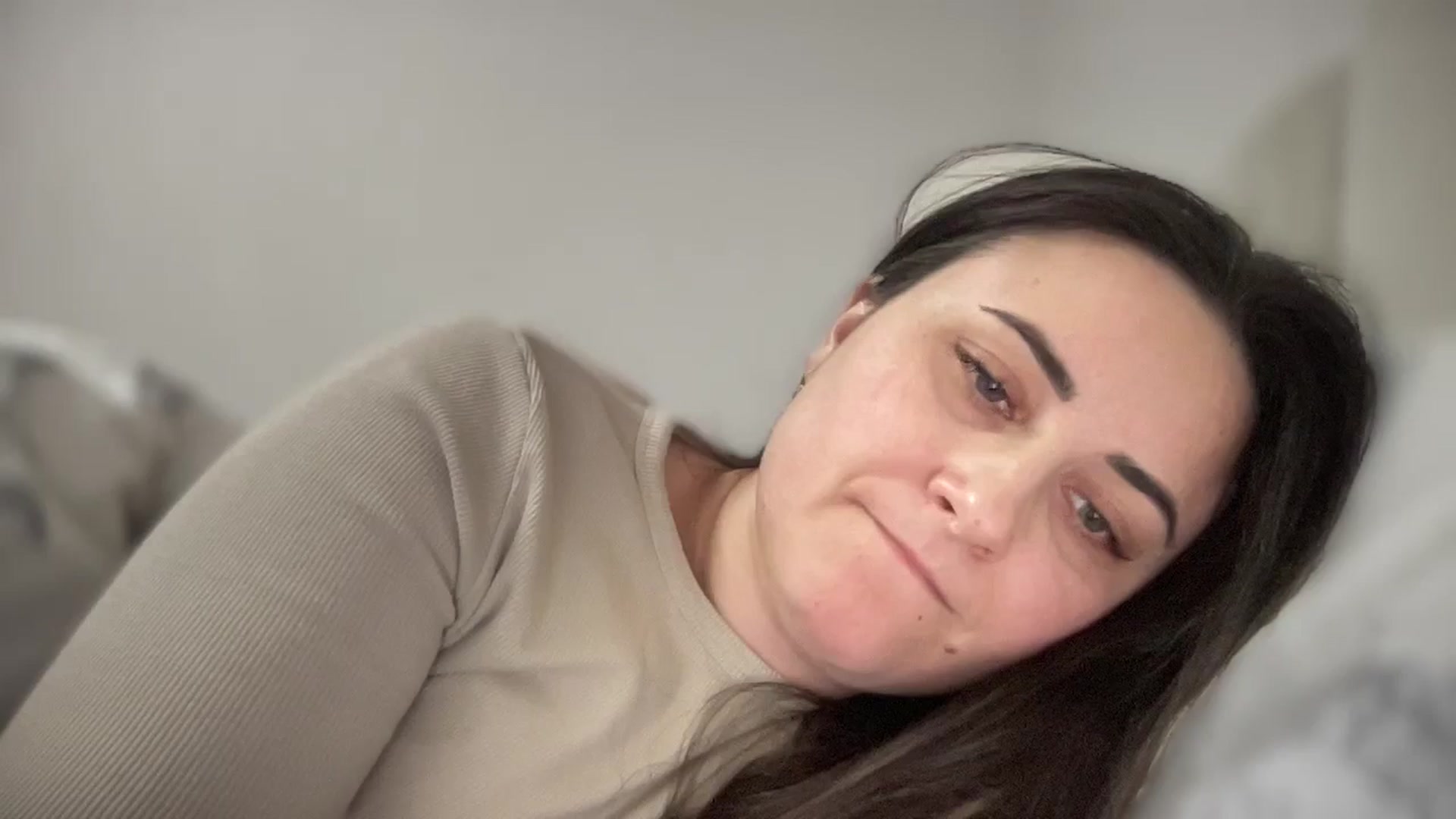 Gallery image thumbnail from Emafox's myfreecams stream on, 02/17/2025, 19:19 image 5 of 20