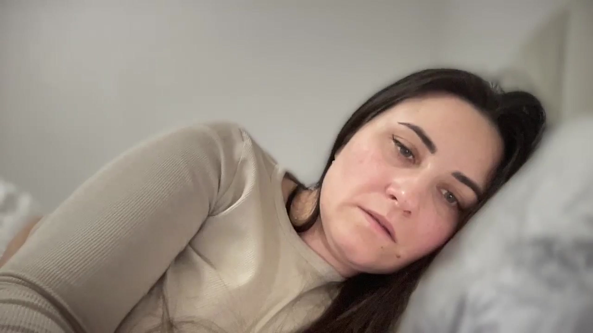 Gallery image thumbnail from Emafox's myfreecams stream on, 02/17/2025, 20:50 image 17 of 20